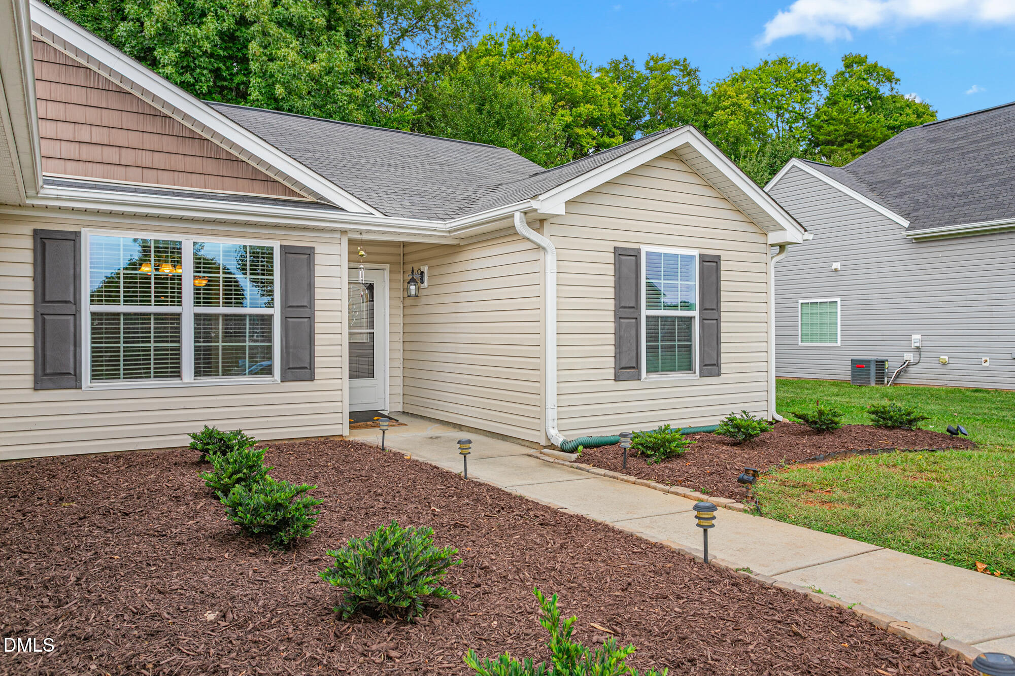 2848 Barksdale Drive Property Photo 1