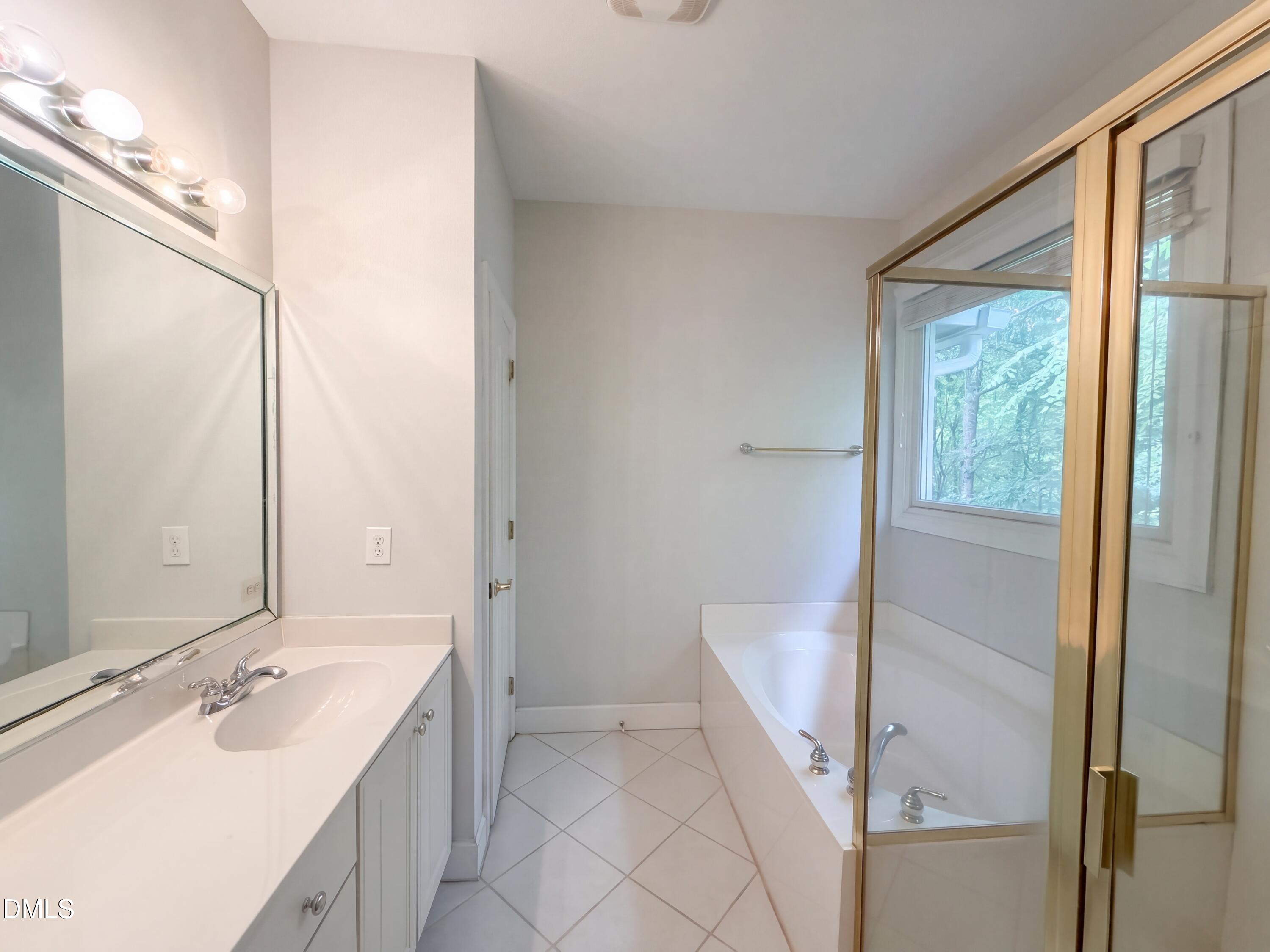 209 Ashton Hall Lane Property Photo 12