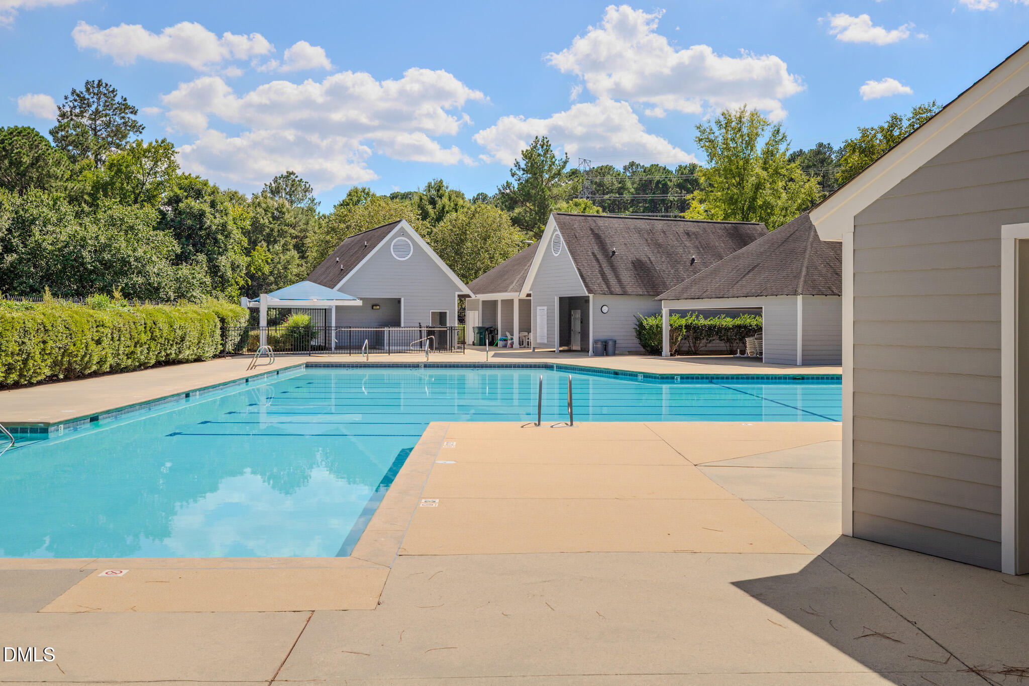 1505 Crimson Creek Drive Property Photo 3