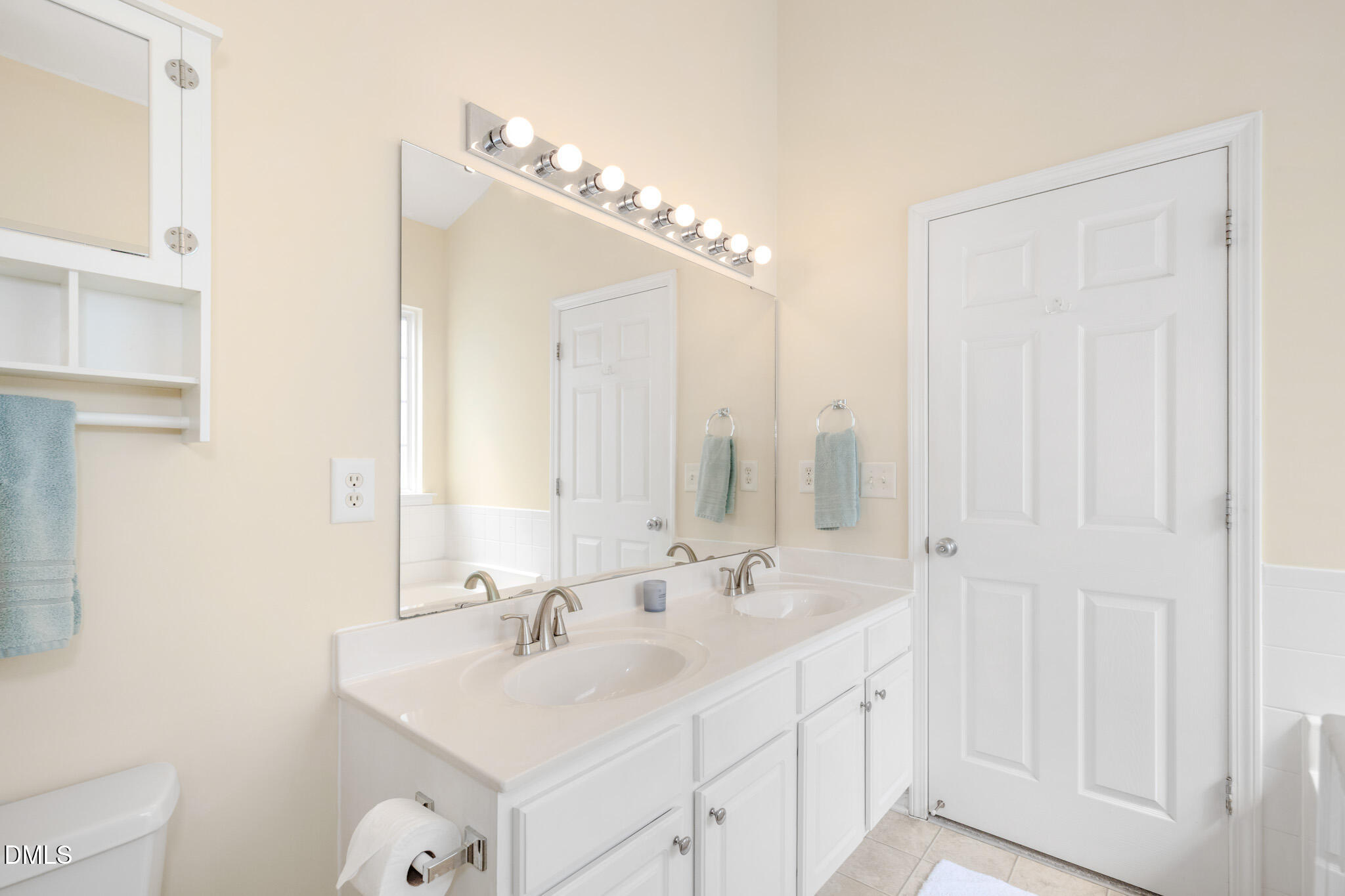 1505 Crimson Creek Drive Property Photo 20