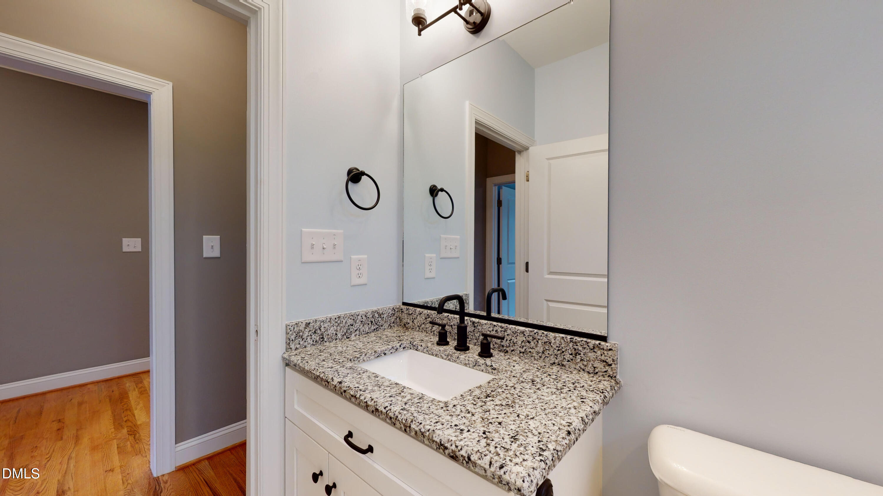 921 Arrowhead Lane Property Photo 17