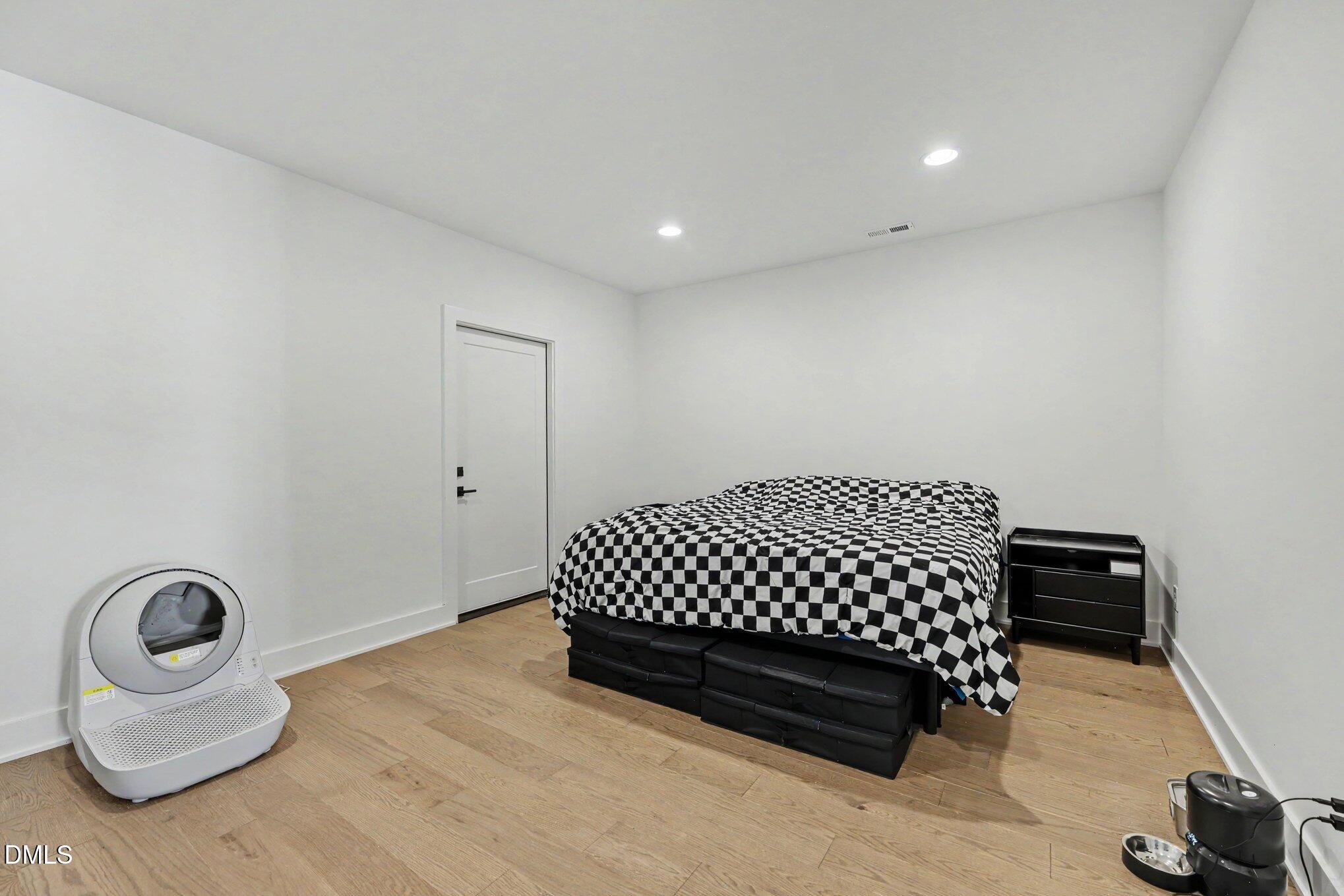 861 Athens Drive 101 Property Photo 14