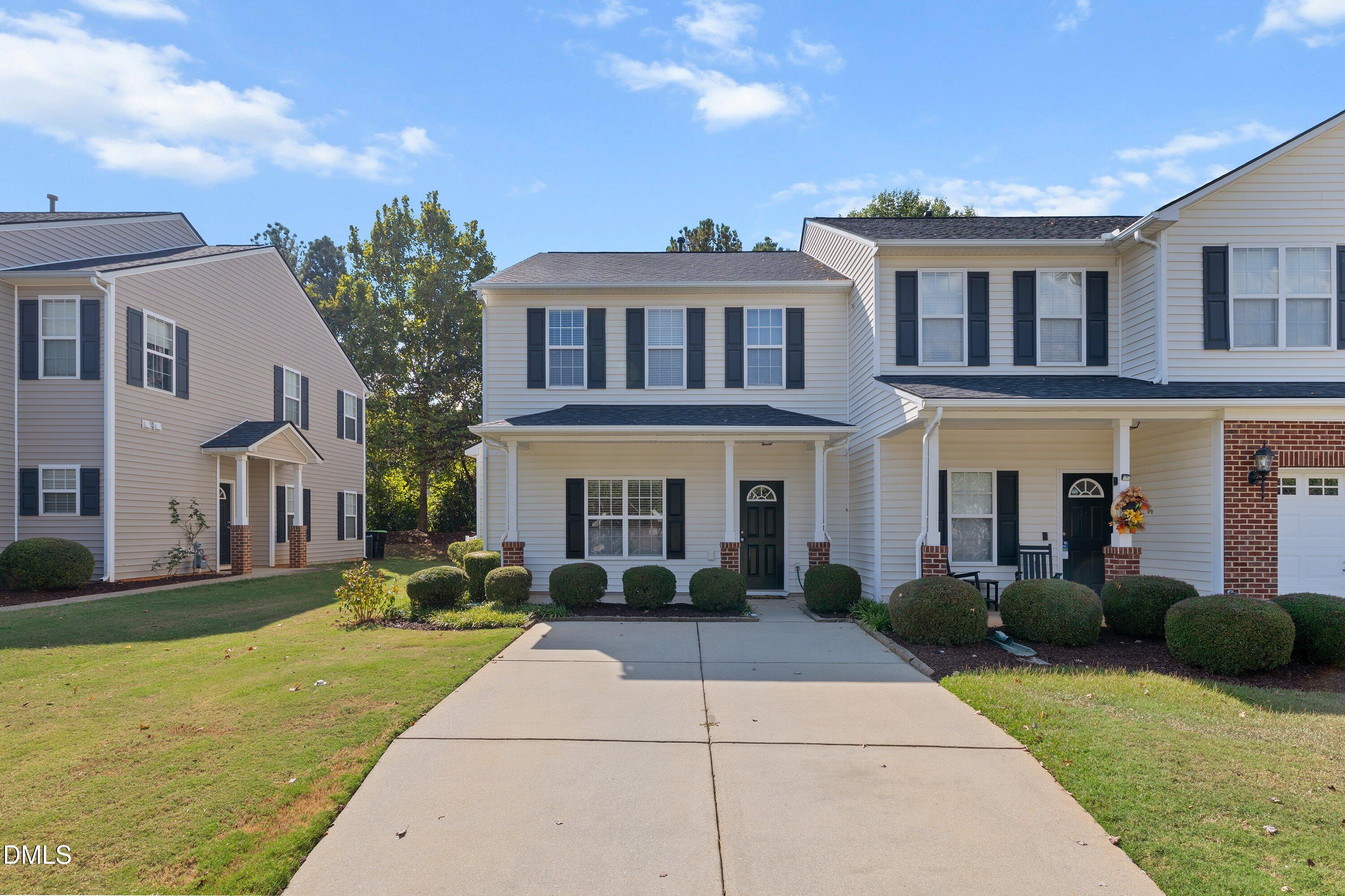 204 Cline Falls Drive Property Photo 4