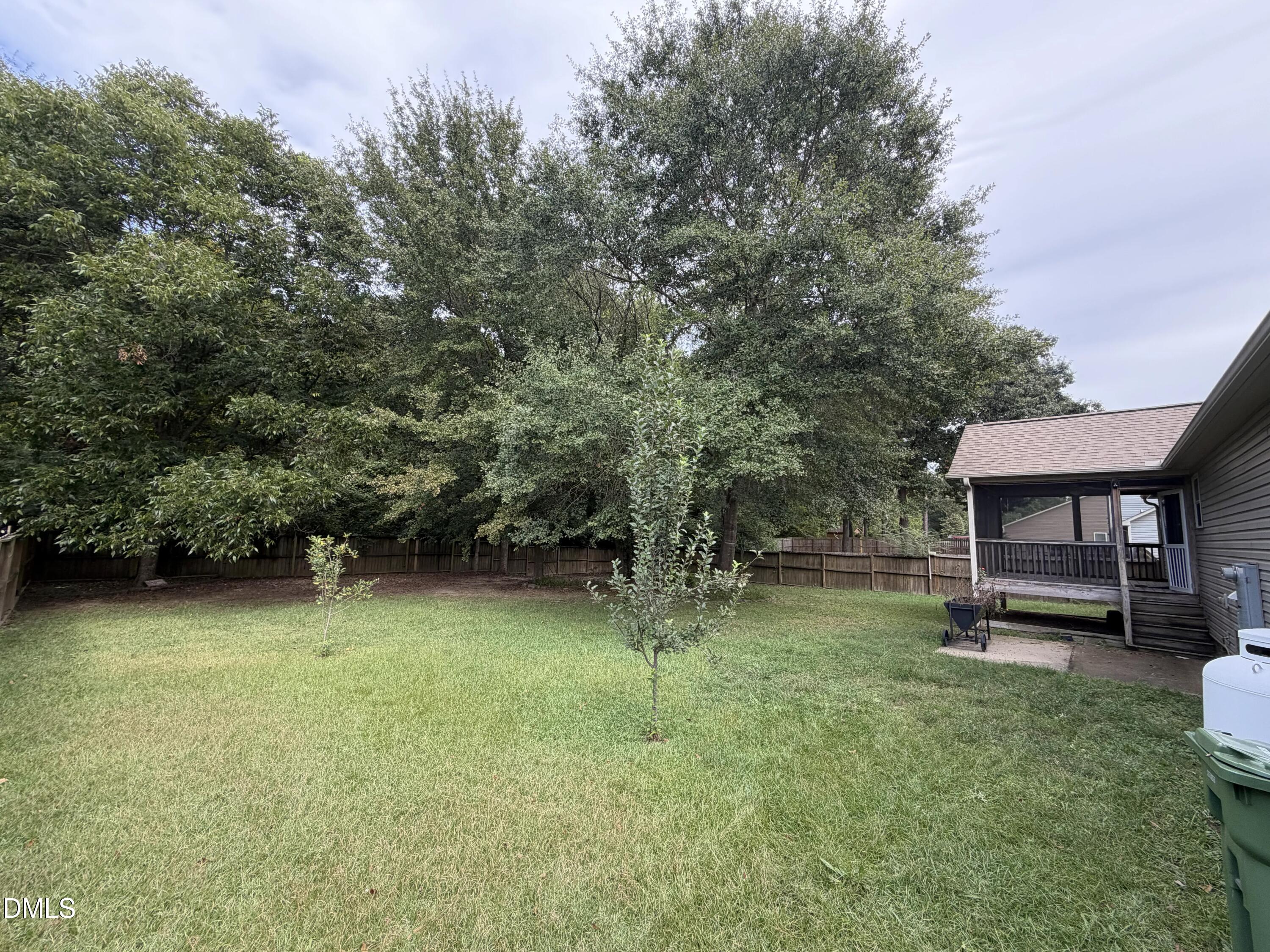 121 Hunterwood Place Property Photo 4