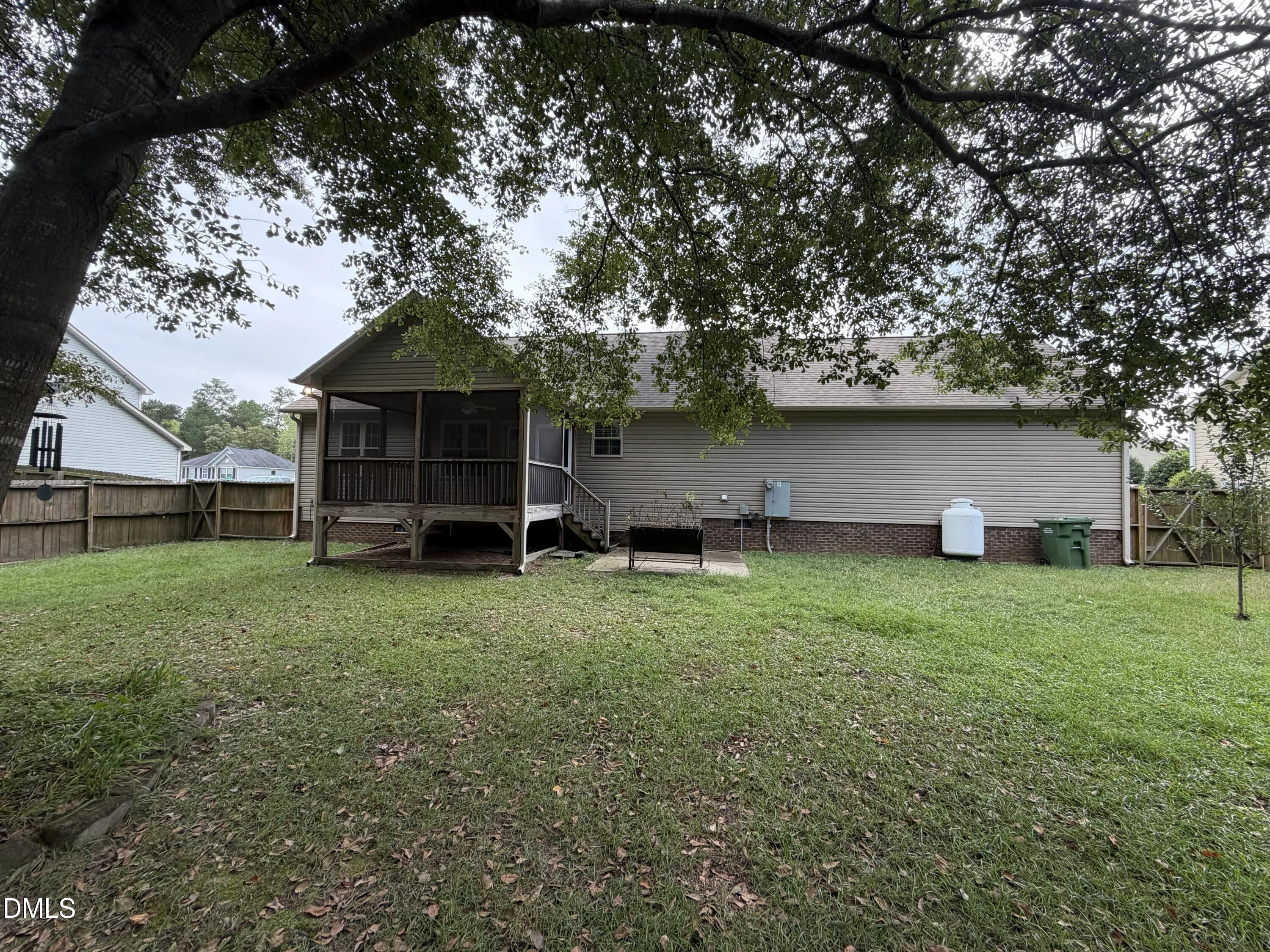 121 Hunterwood Place Property Photo 6