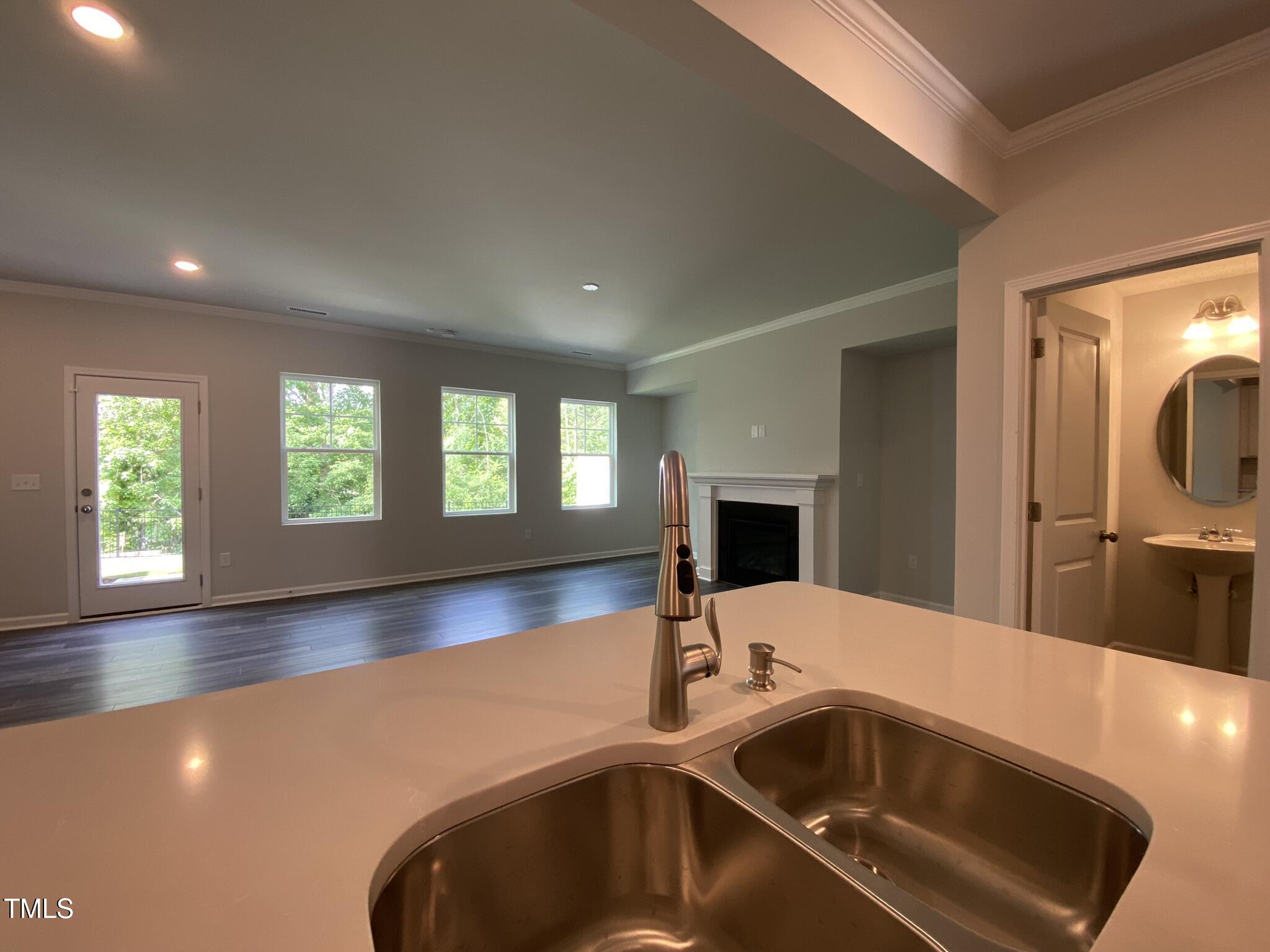 193 Tumbling Rock Way Property Photo 10
