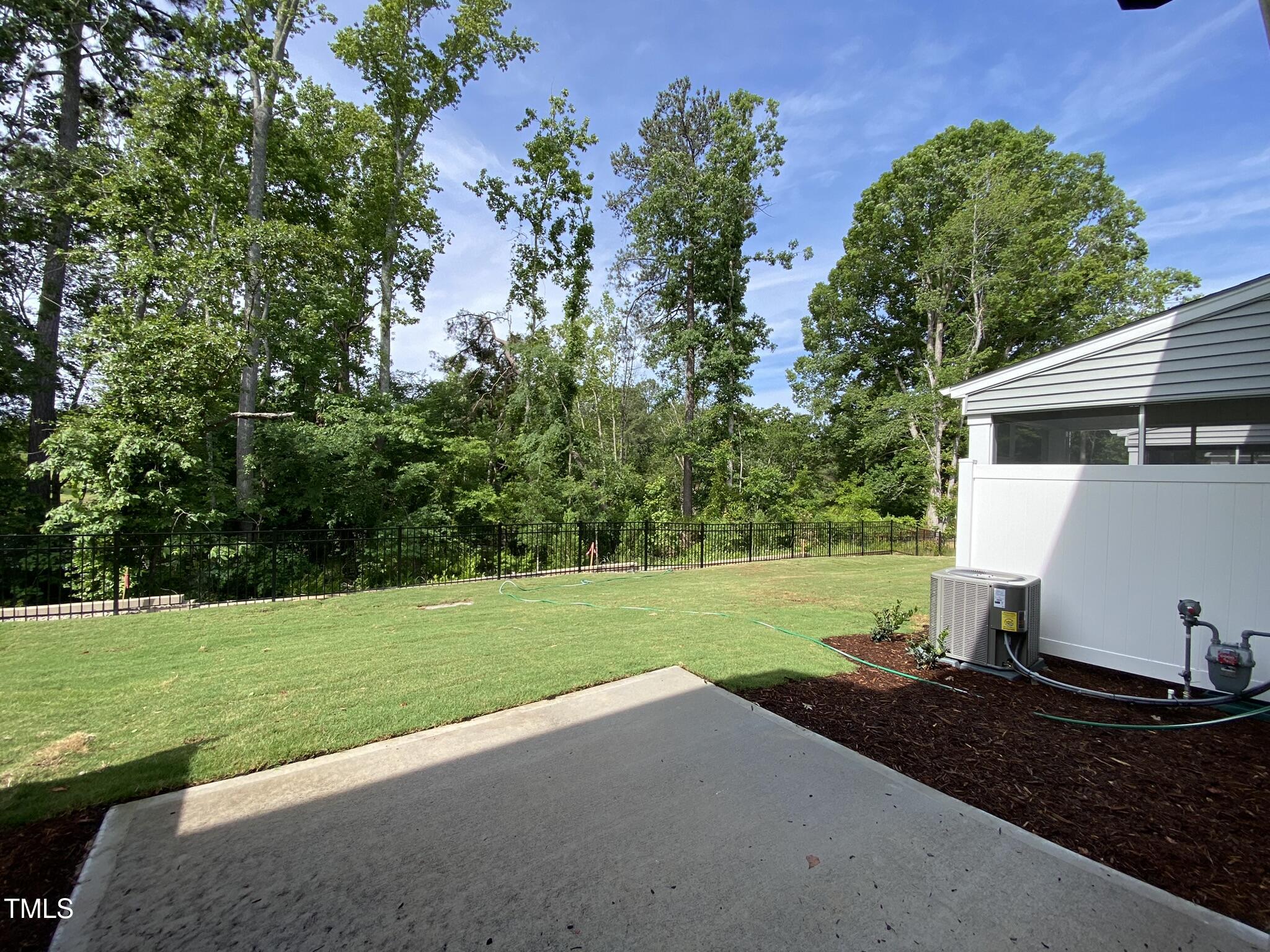 193 Tumbling Rock Way Property Photo 35