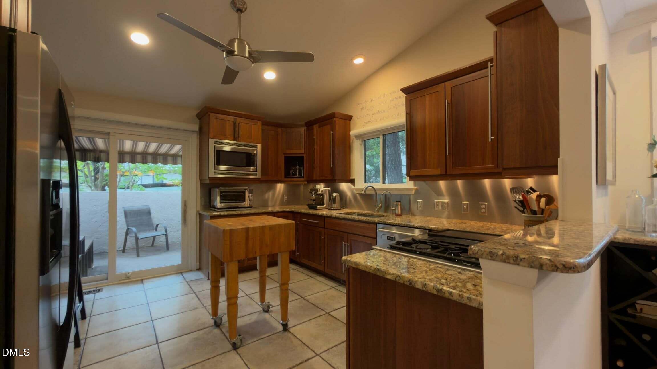 308 Kelso Court Property Photo 5