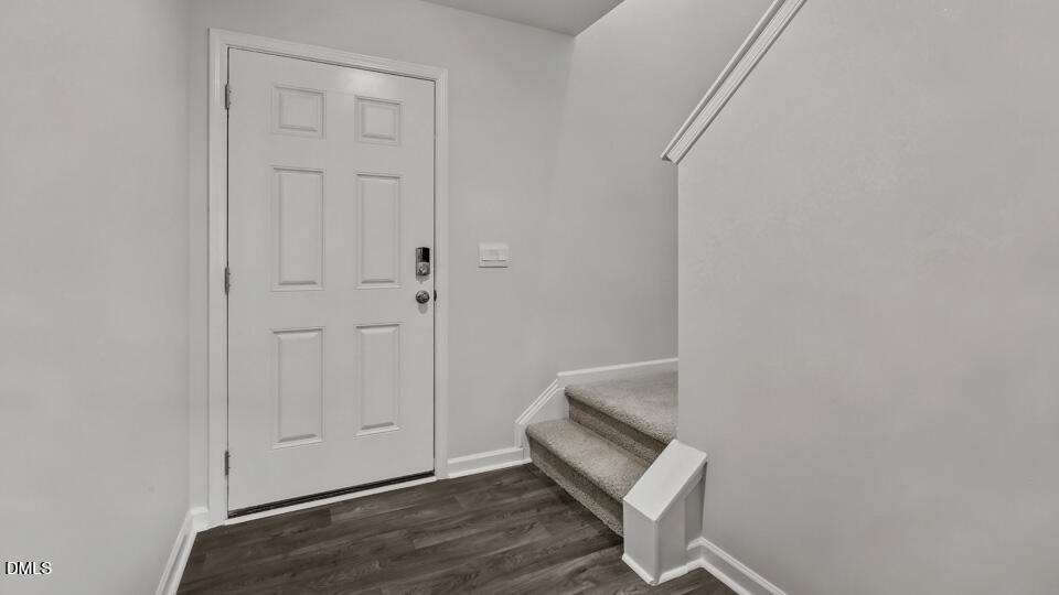 28 Bee Garden Court Property Photo 4