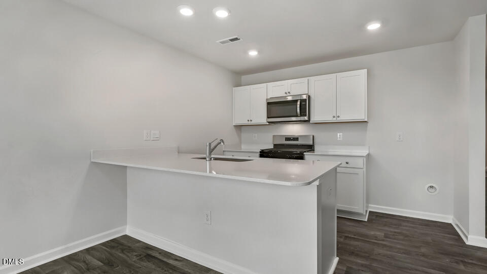 28 Bee Garden Court Property Photo 7