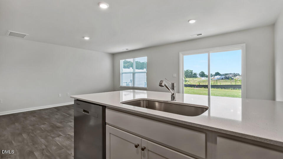 28 Bee Garden Court Property Photo 8