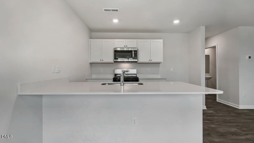 18 Bee Garden Court Property Photo 6