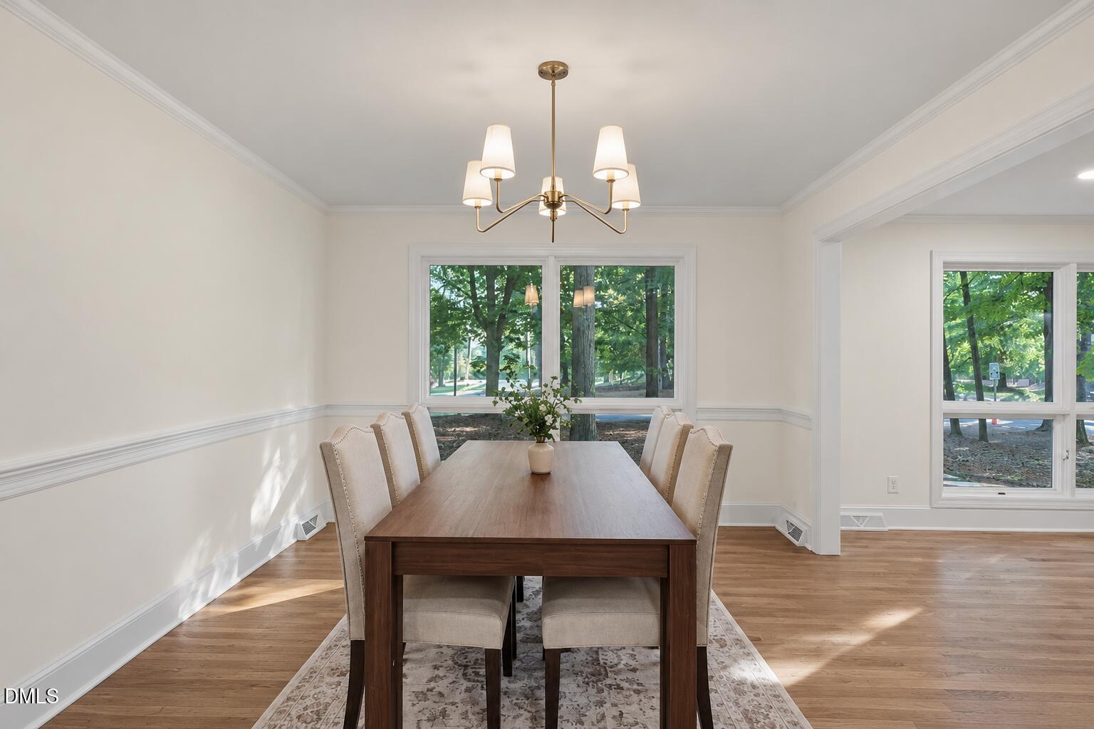 4900 Larchmont Drive Property Photo 14