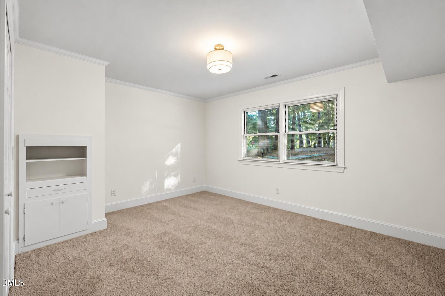 4900 Larchmont Drive Property Photo 25