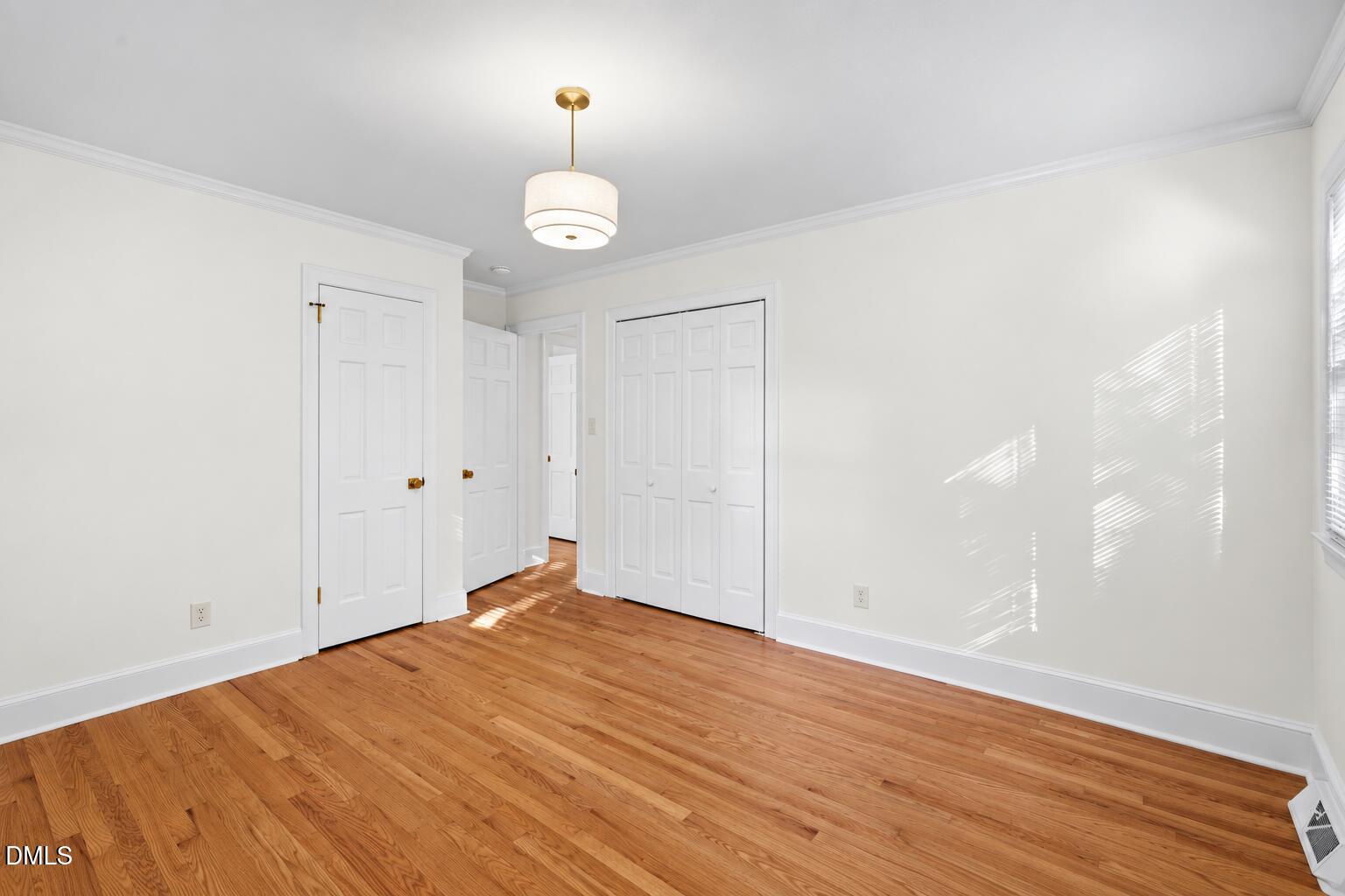 4900 Larchmont Drive Property Photo 28