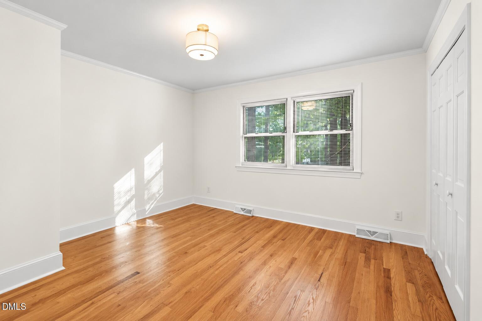 4900 Larchmont Drive Property Photo 29