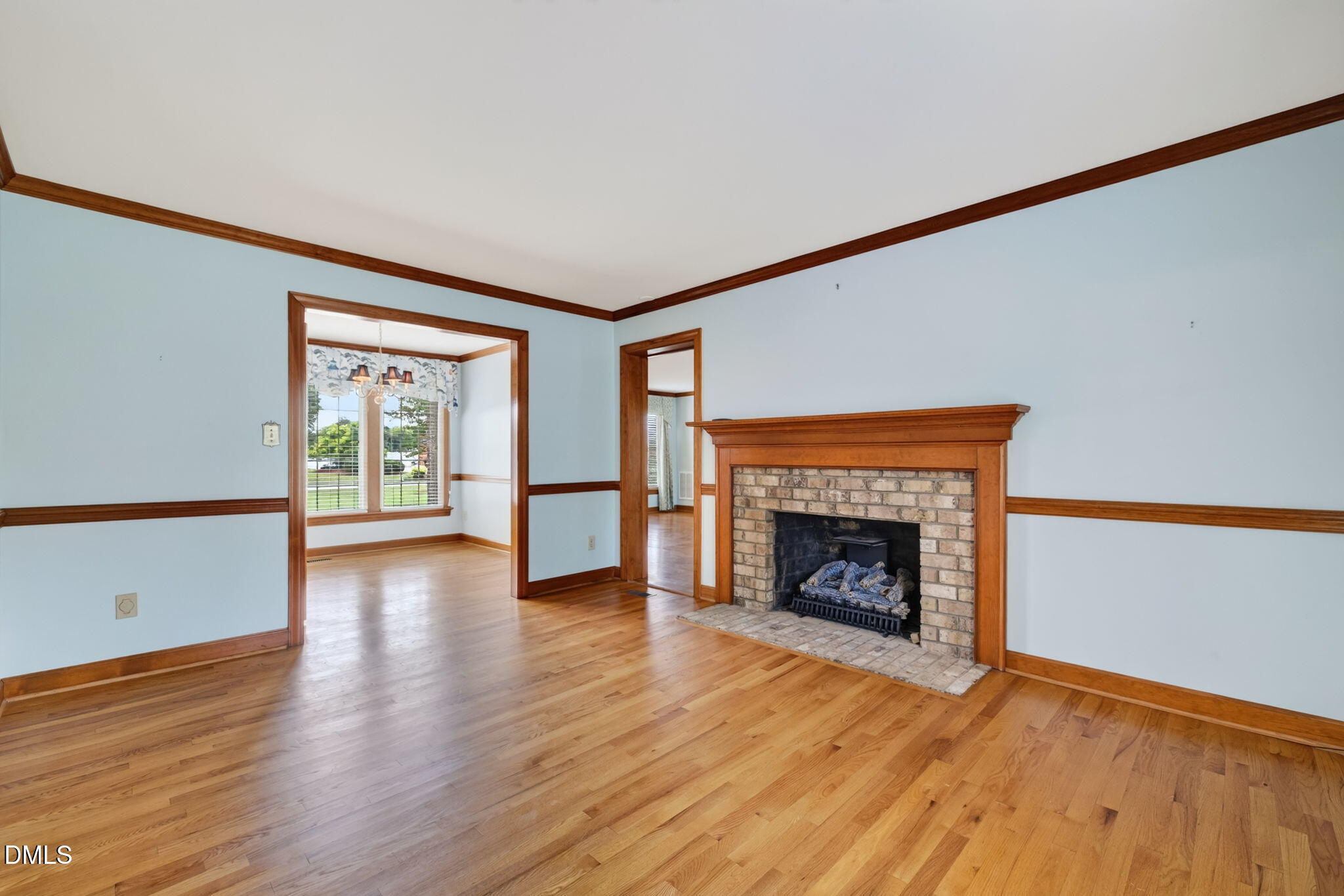 1003 W Pope Street Property Photo 9