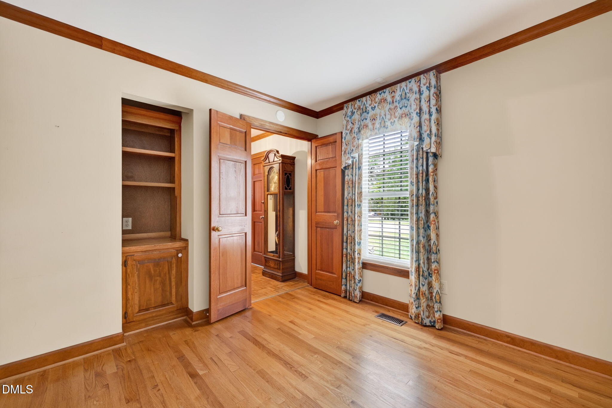 1003 W Pope Street Property Photo 12