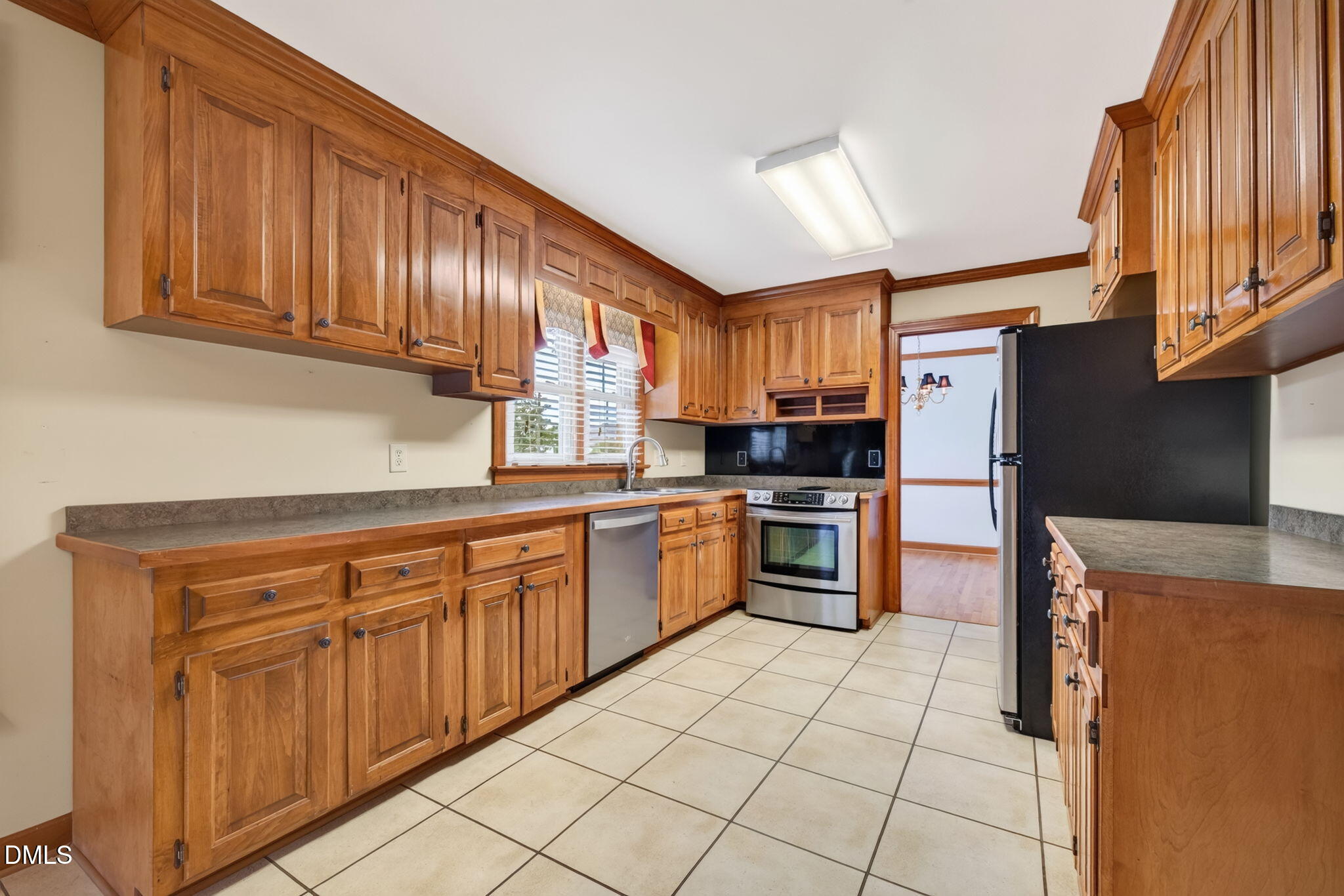 1003 W Pope Street Property Photo 16