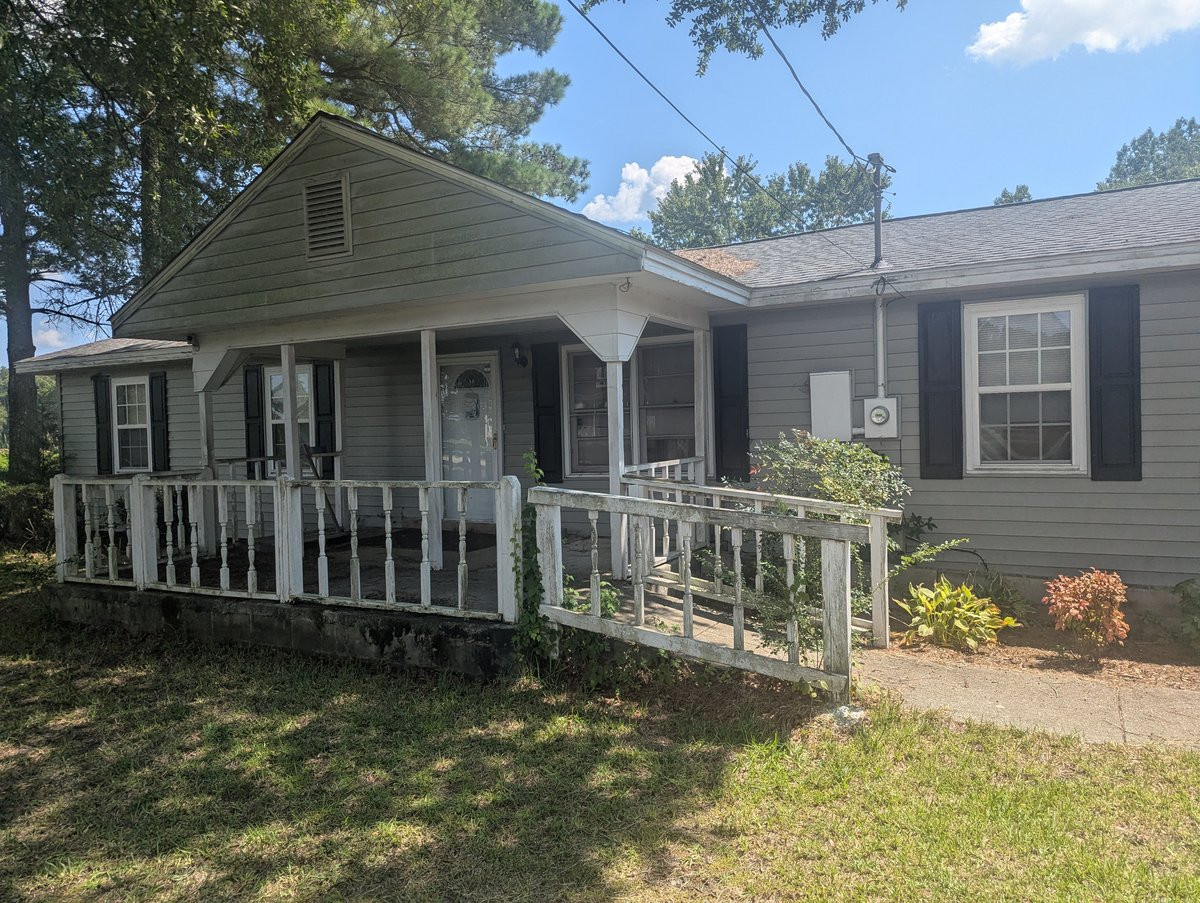 720 Old Moore Road Property Photo 11