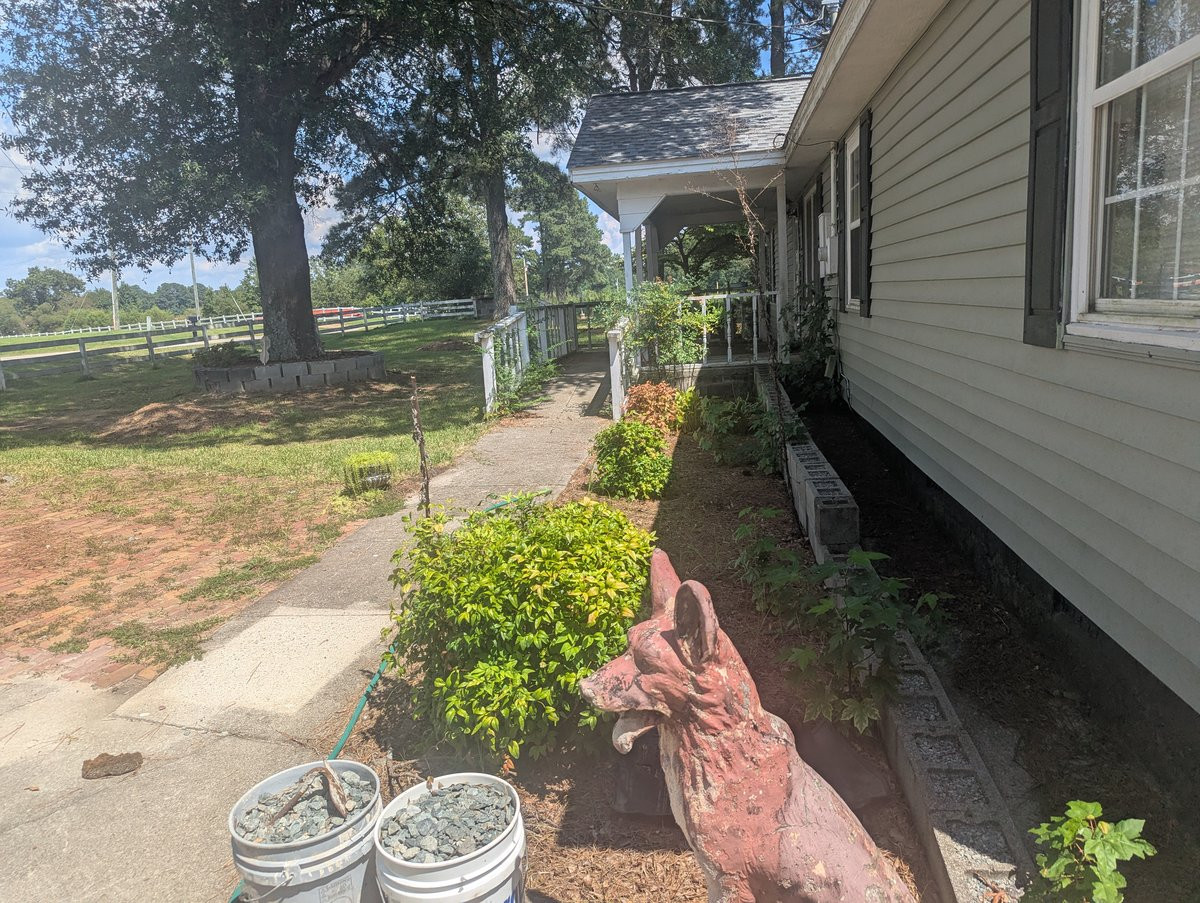 720 Old Moore Road Property Photo 15