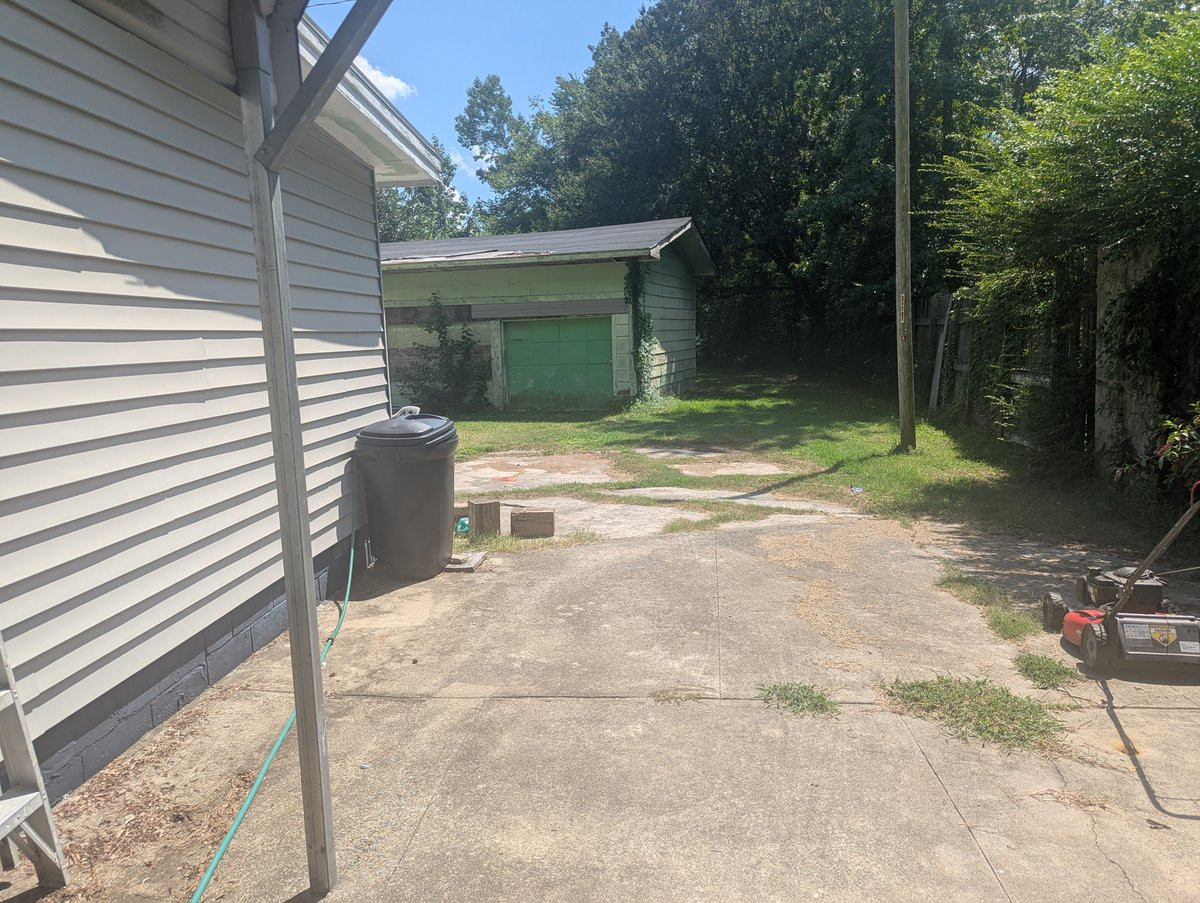 720 Old Moore Road Property Photo 23