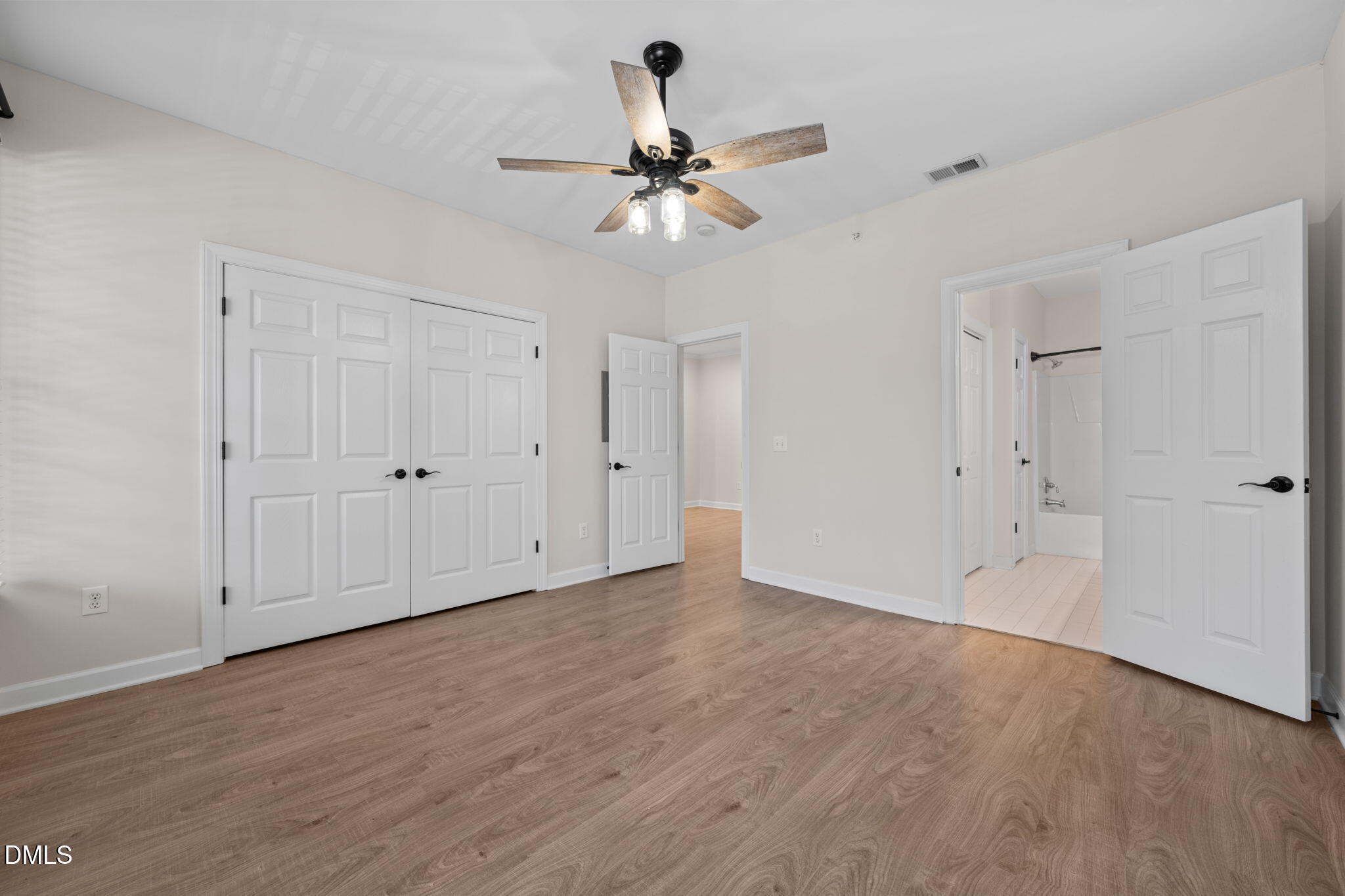 524 Aberdeen Drive 204 Property Photo 17