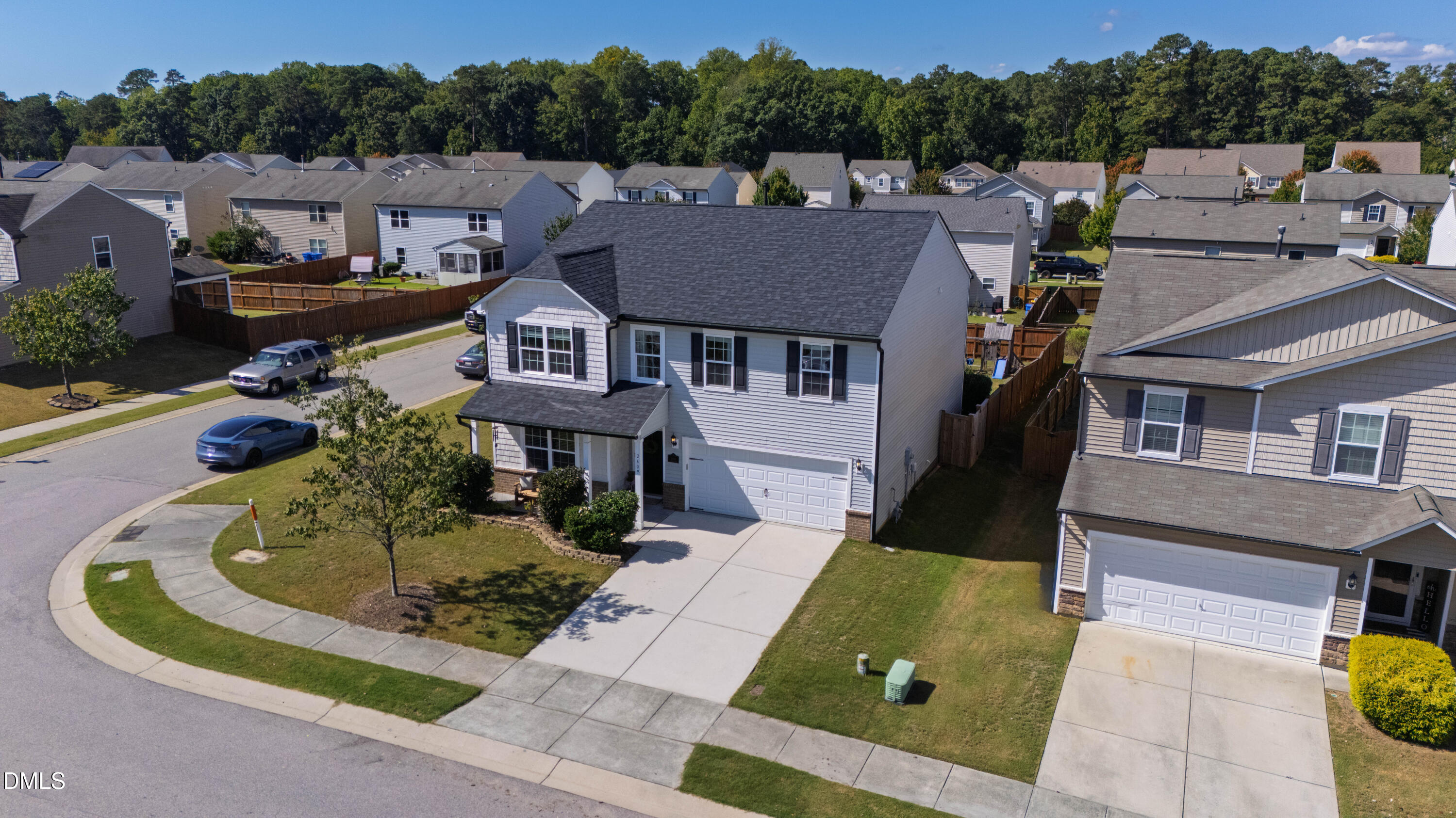 2609 Tummel Lane Property Photo 1