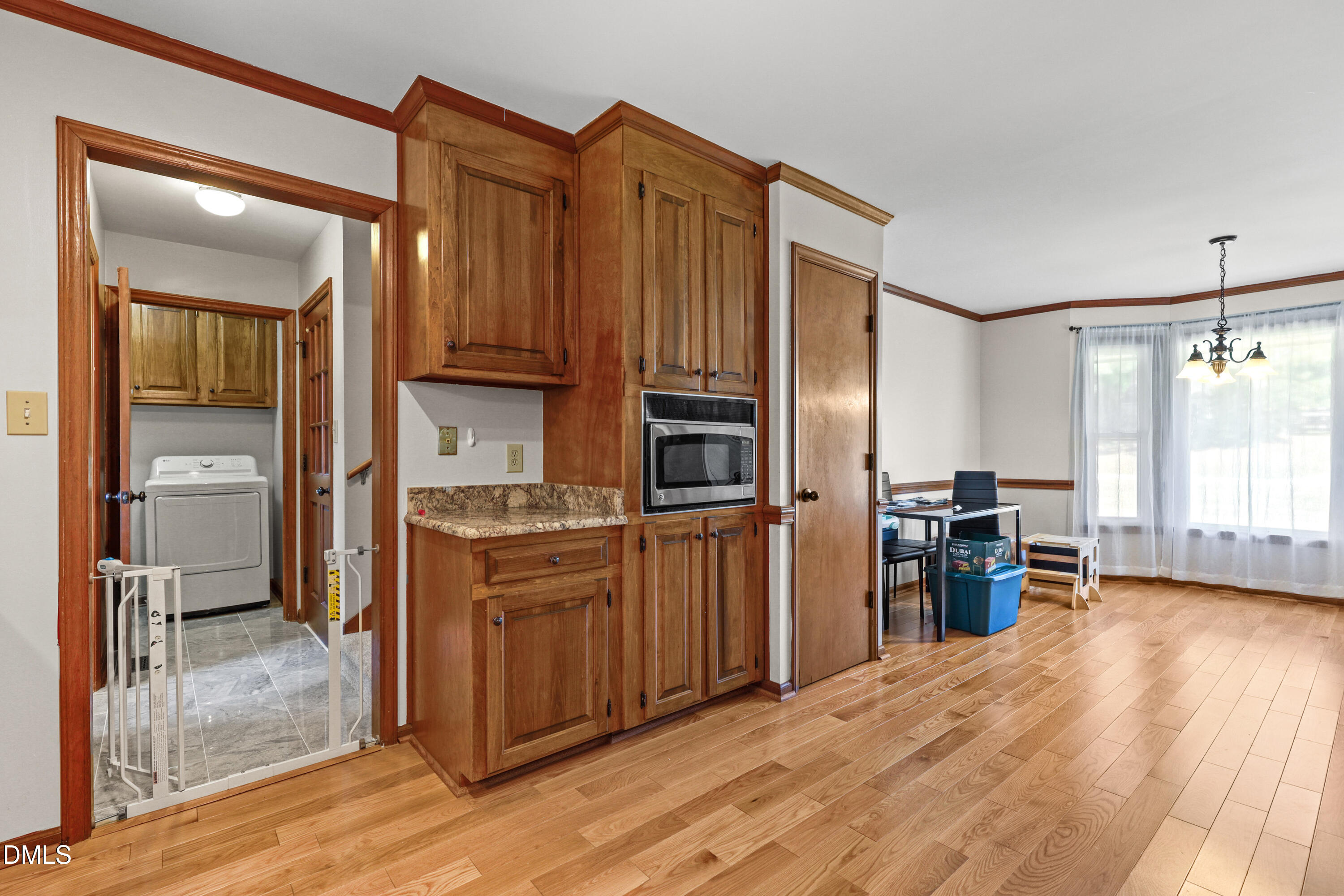 8509 Ashwood Drive Property Photo 10
