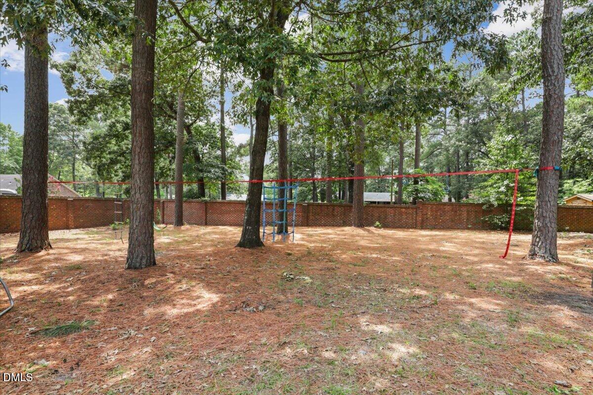 2570 Old Plantation Drive Property Photo 11