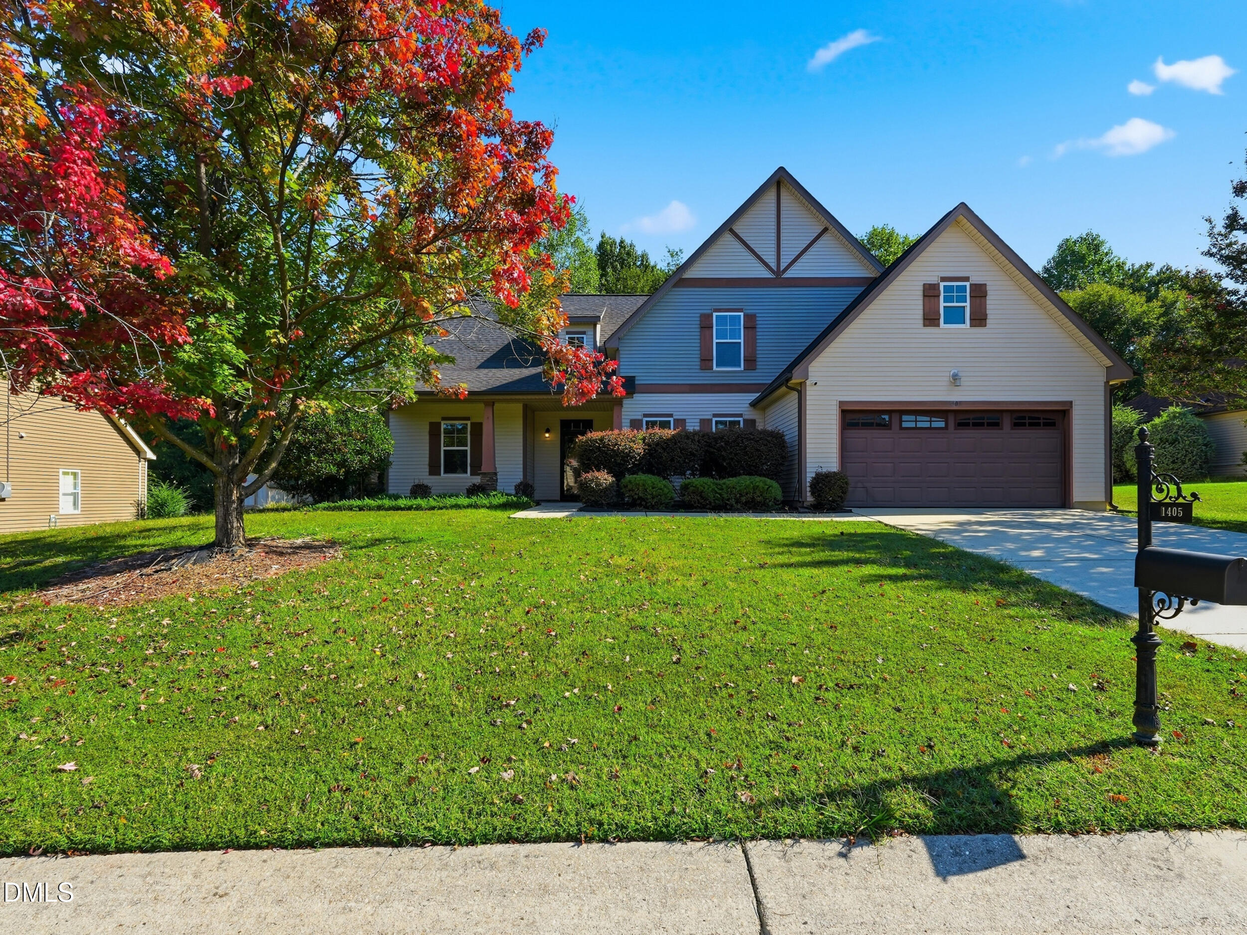 1405 Moores Creek Drive Property Photo 1