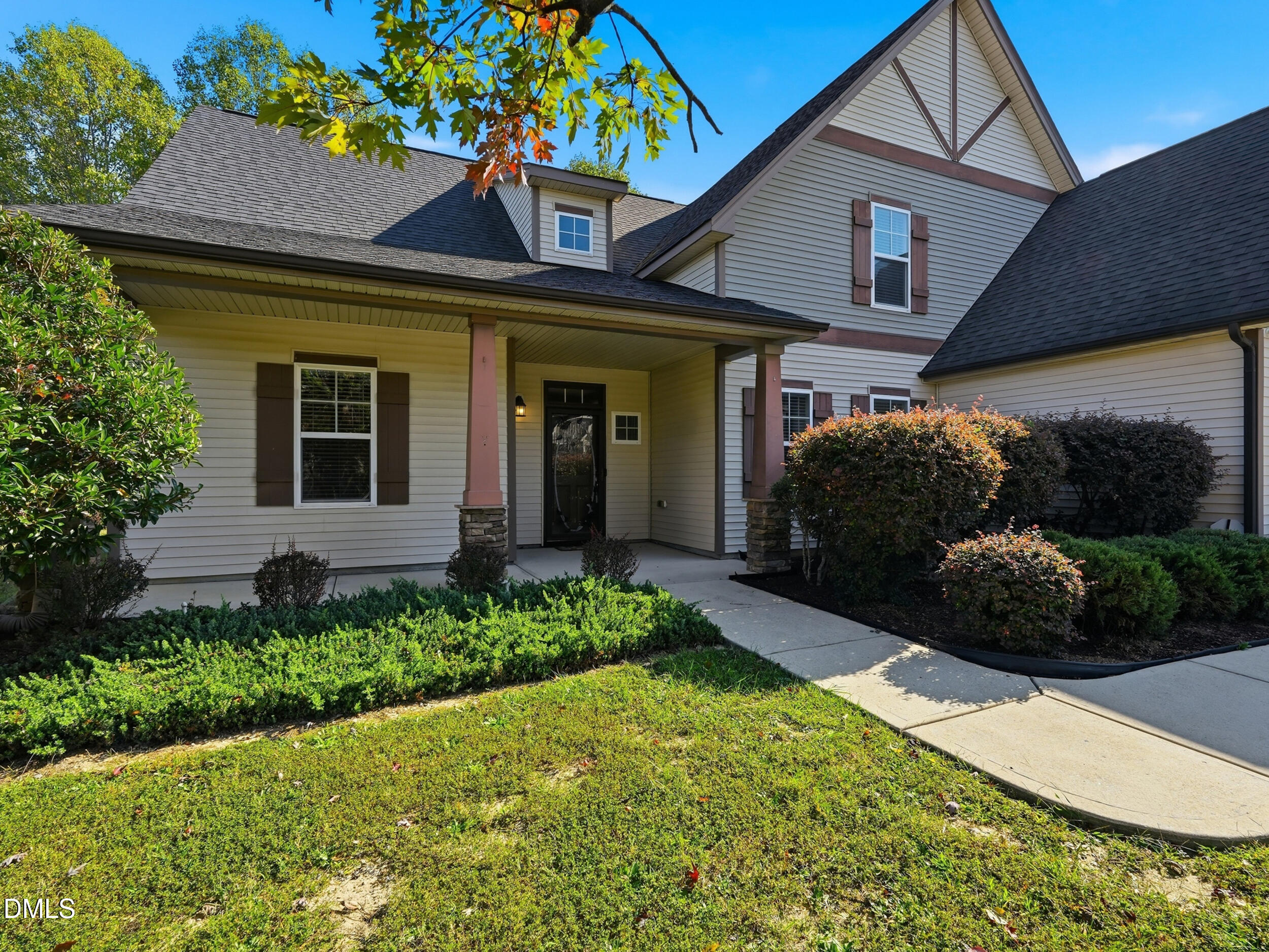 1405 Moores Creek Drive Property Photo 4