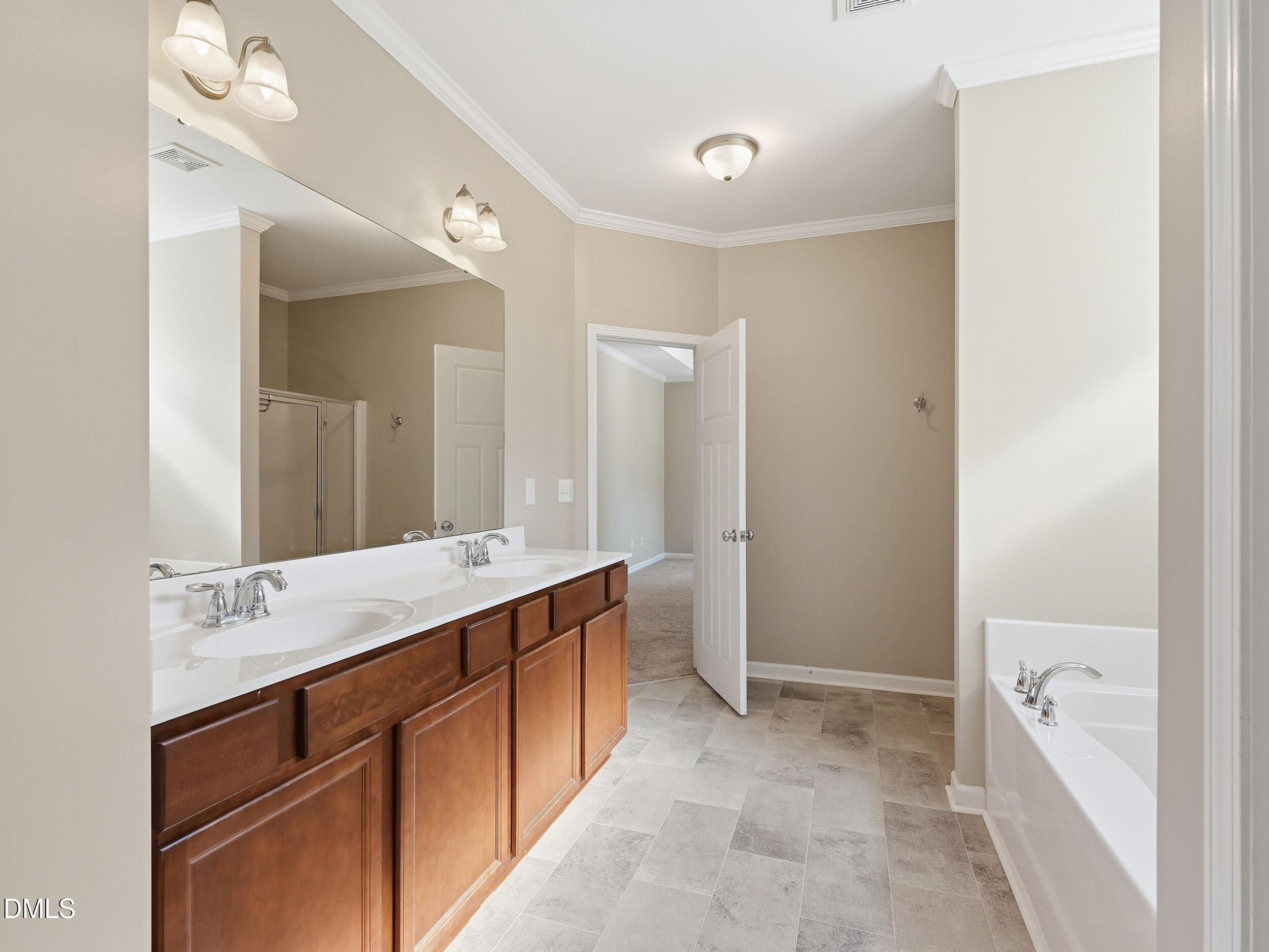 1405 Moores Creek Drive Property Photo 23