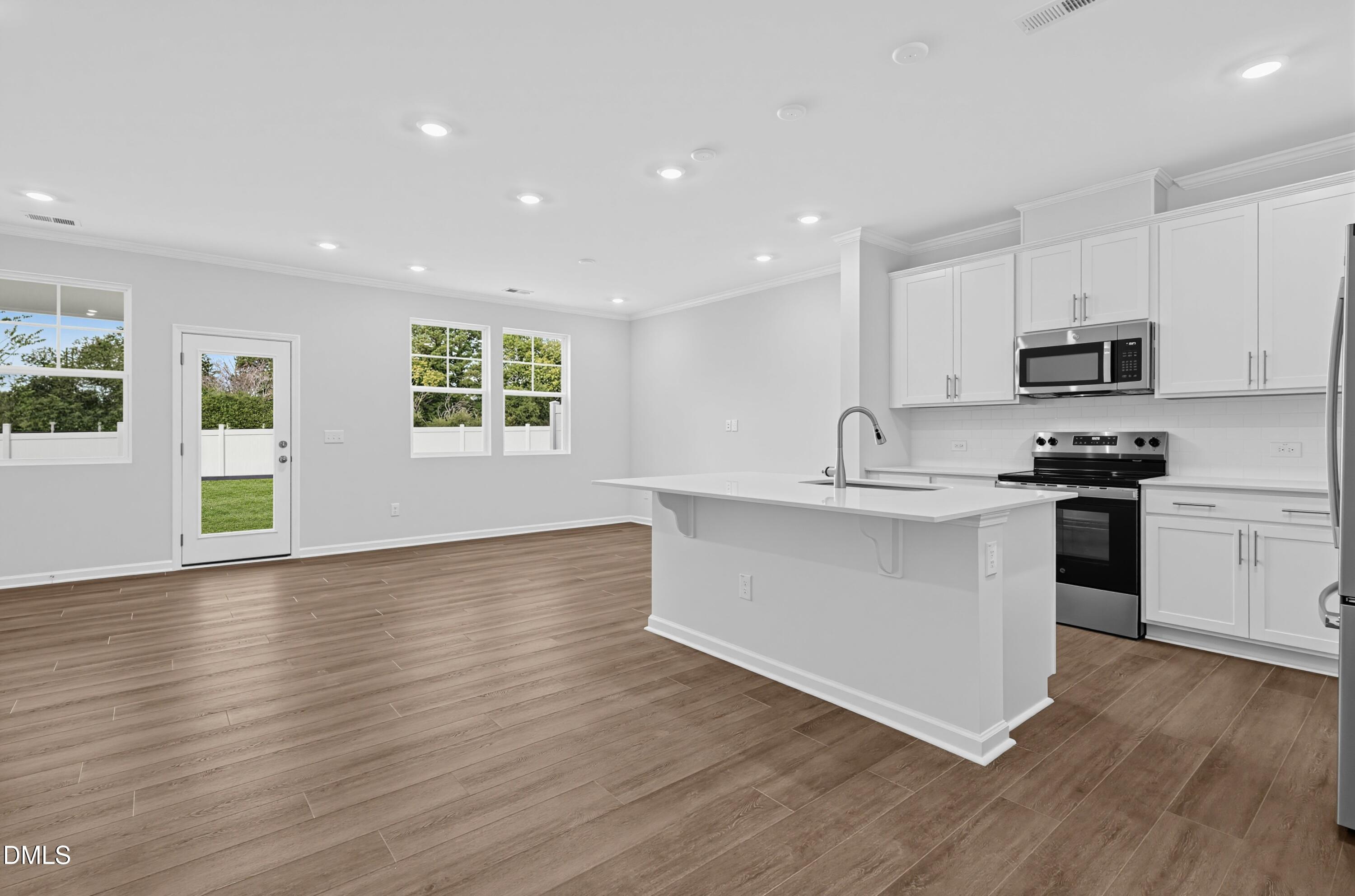 228 Blossom Field Way Property Photo 5