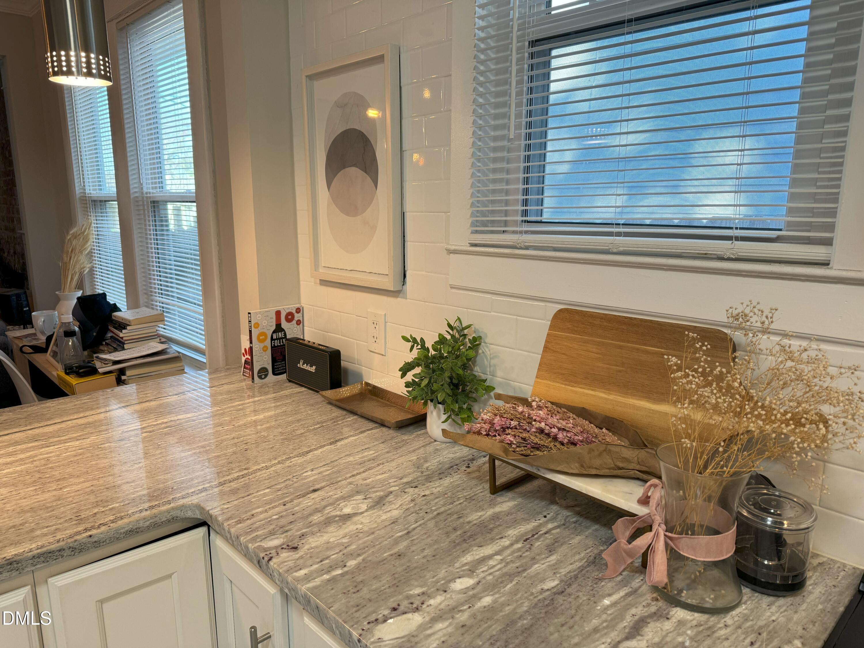 913 S Person Street Property Photo 10