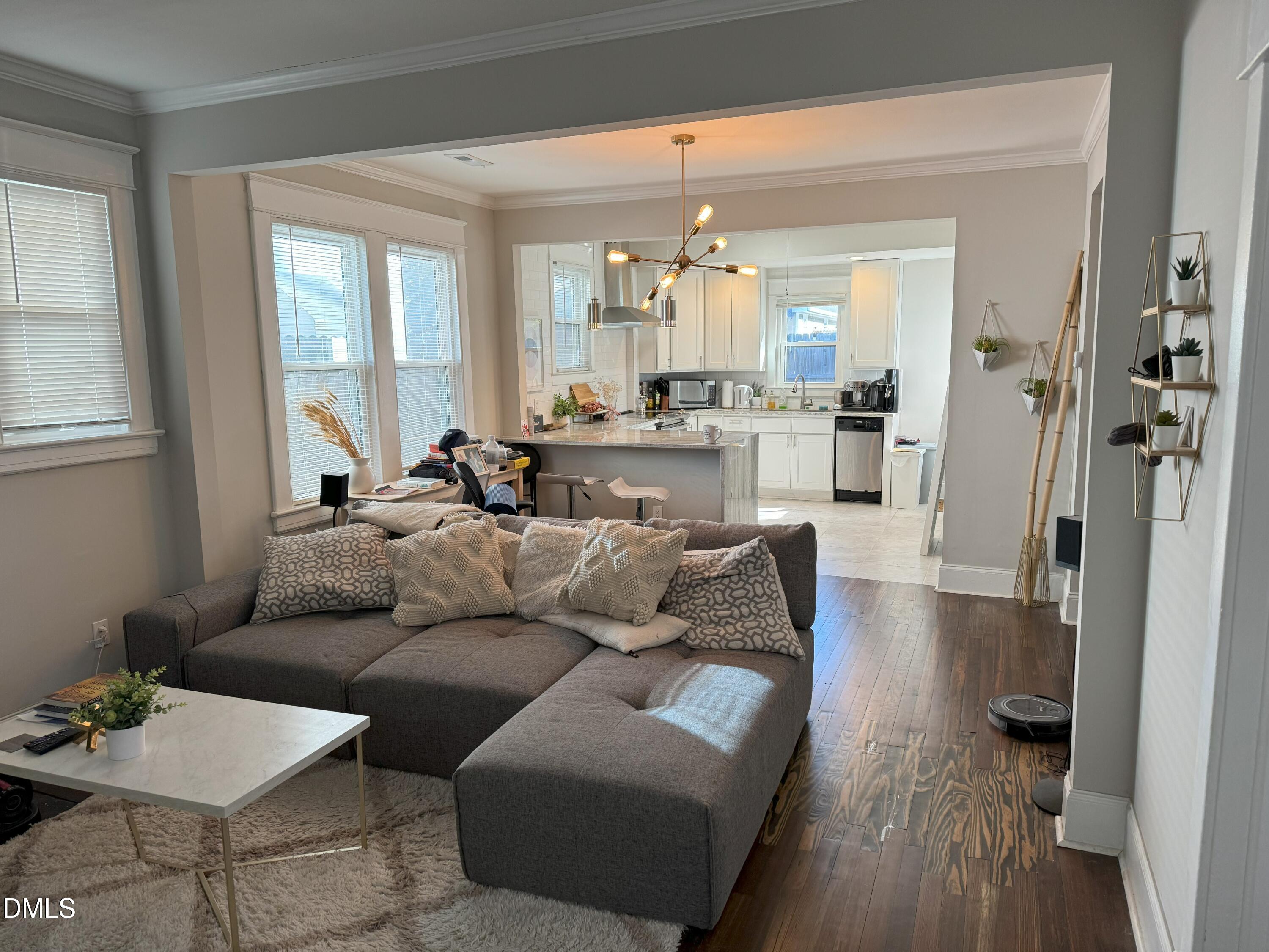 913 S Person Street Property Photo 16