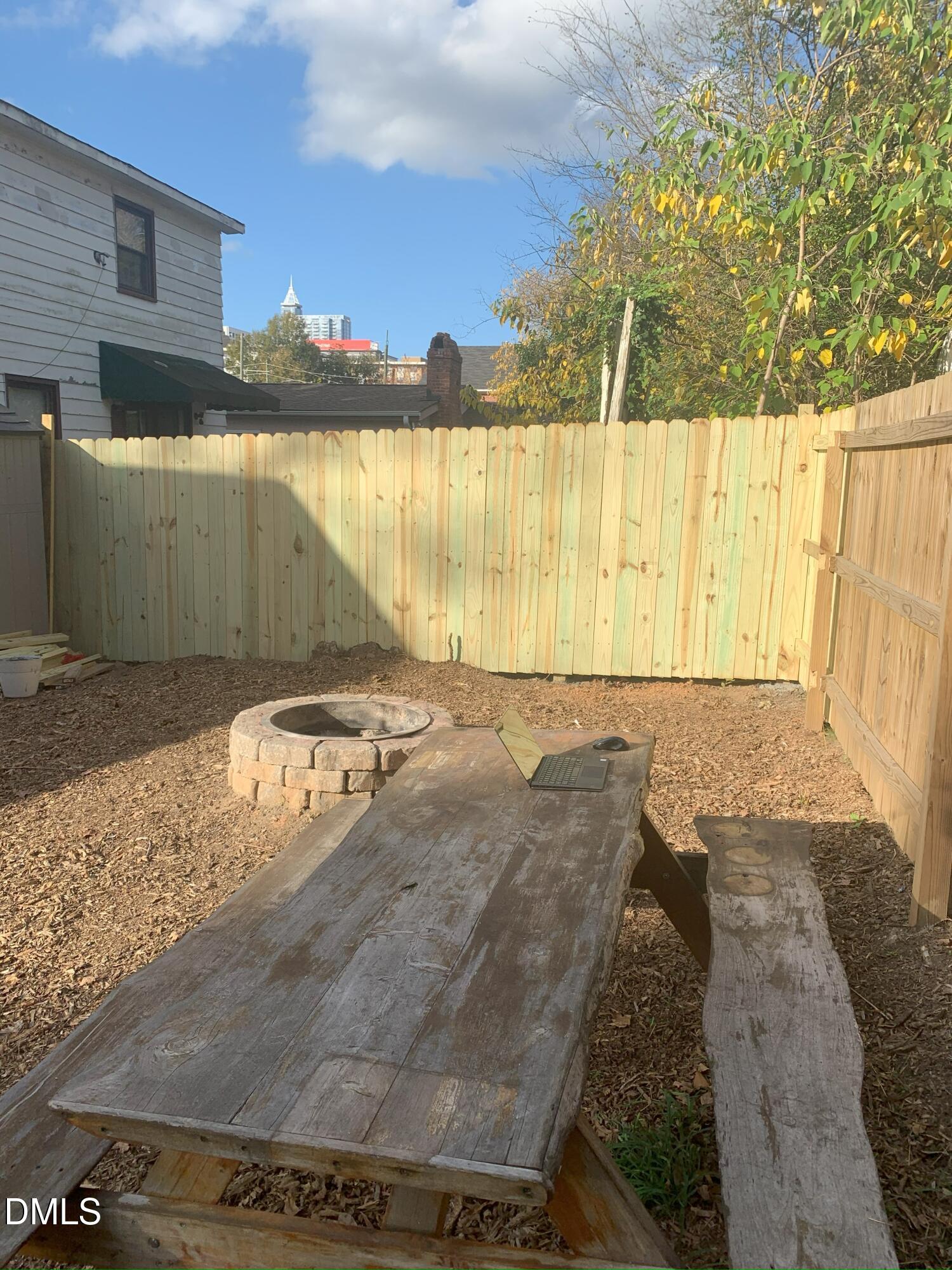 913 S Person Street Property Photo 23