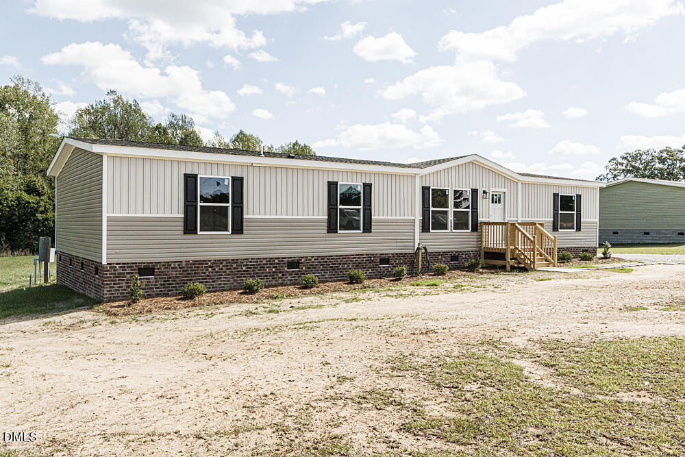 11621 Straight Gate Road Property Photo 1