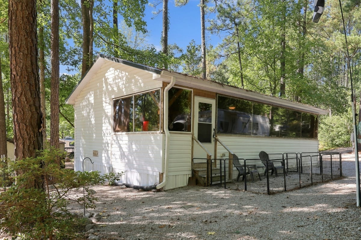 118 Geronimo Drive Property Photo 3