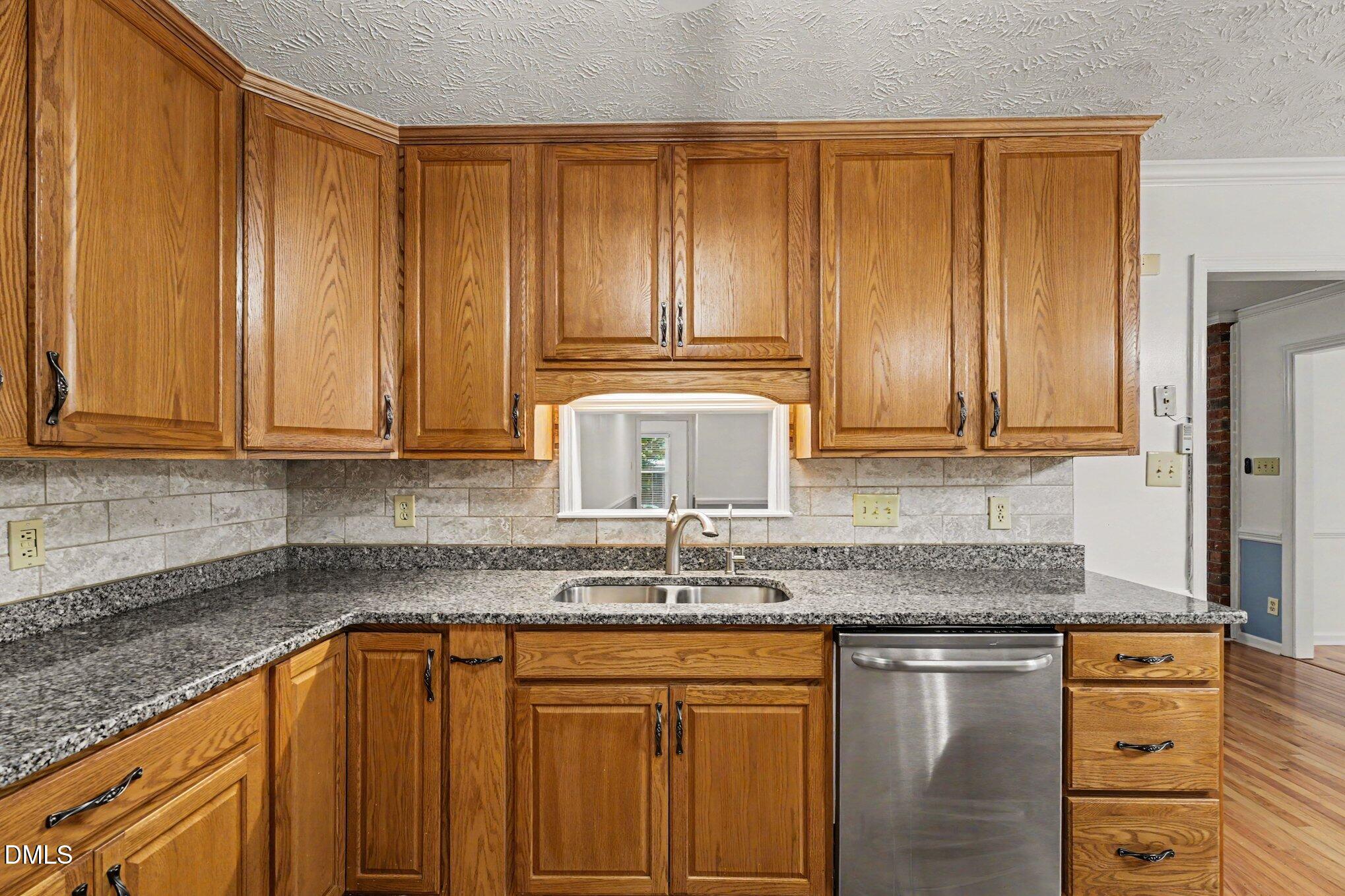 1987 Penrose Drive Property Photo 11
