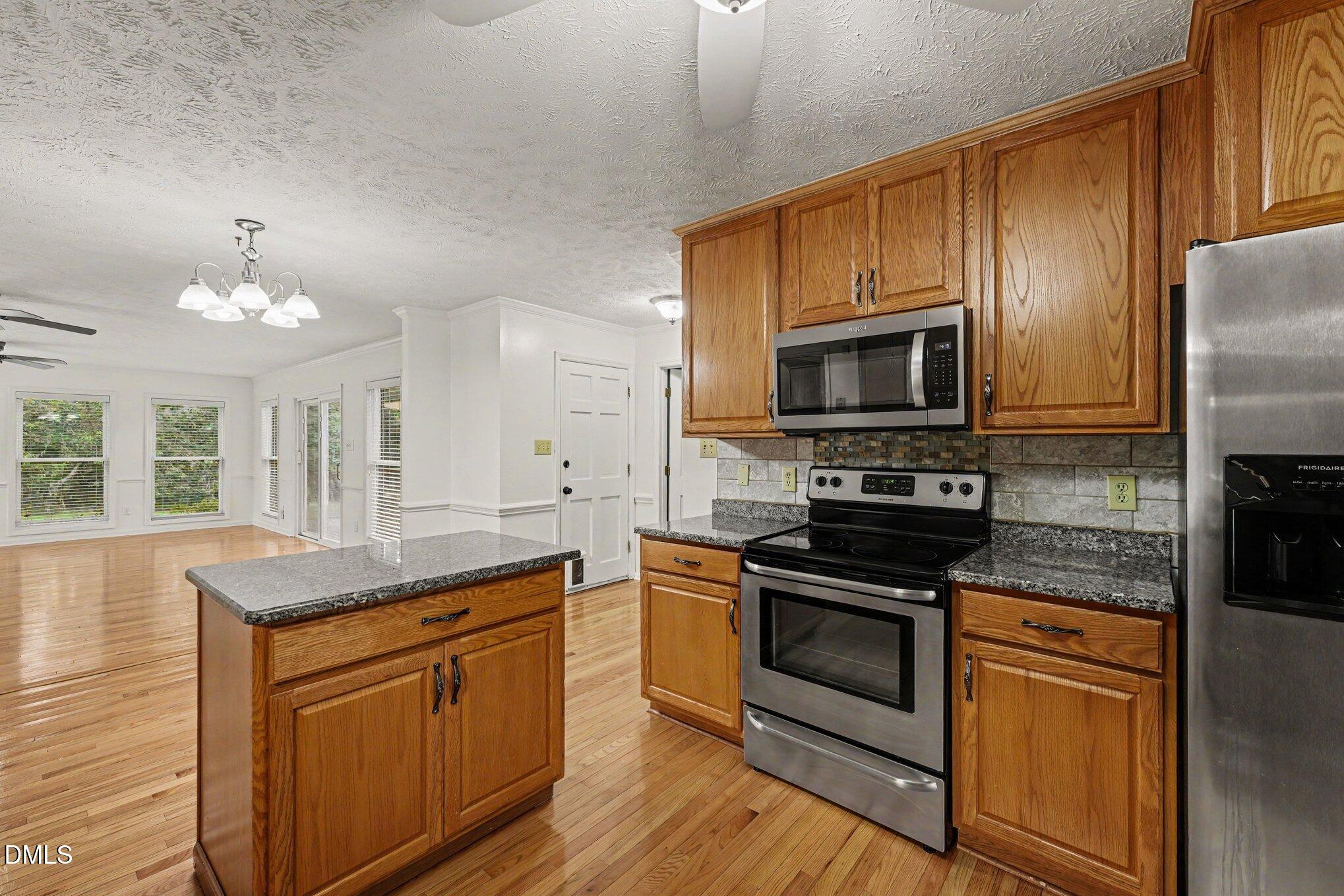 1987 Penrose Drive Property Photo 12