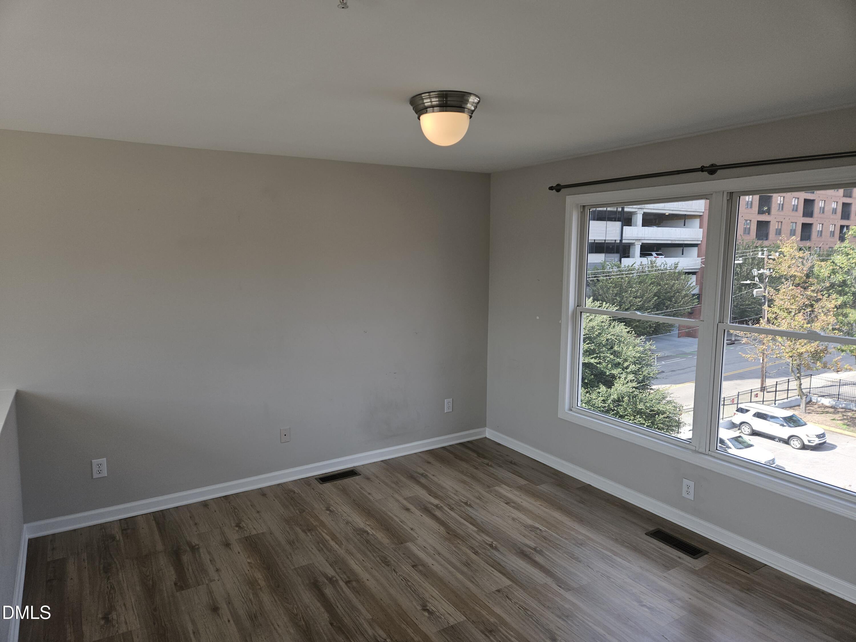 320 W Martin Street 204 Property Photo 13