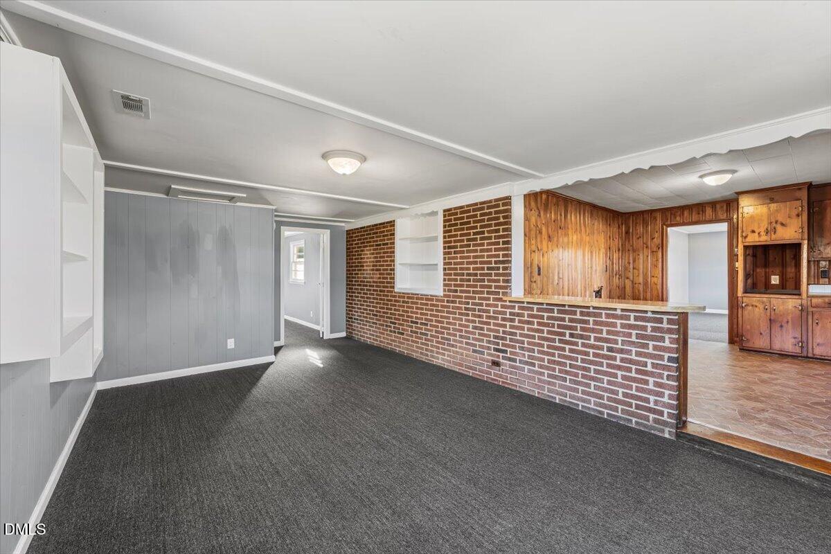 1110 Murphy Road Property Photo 5