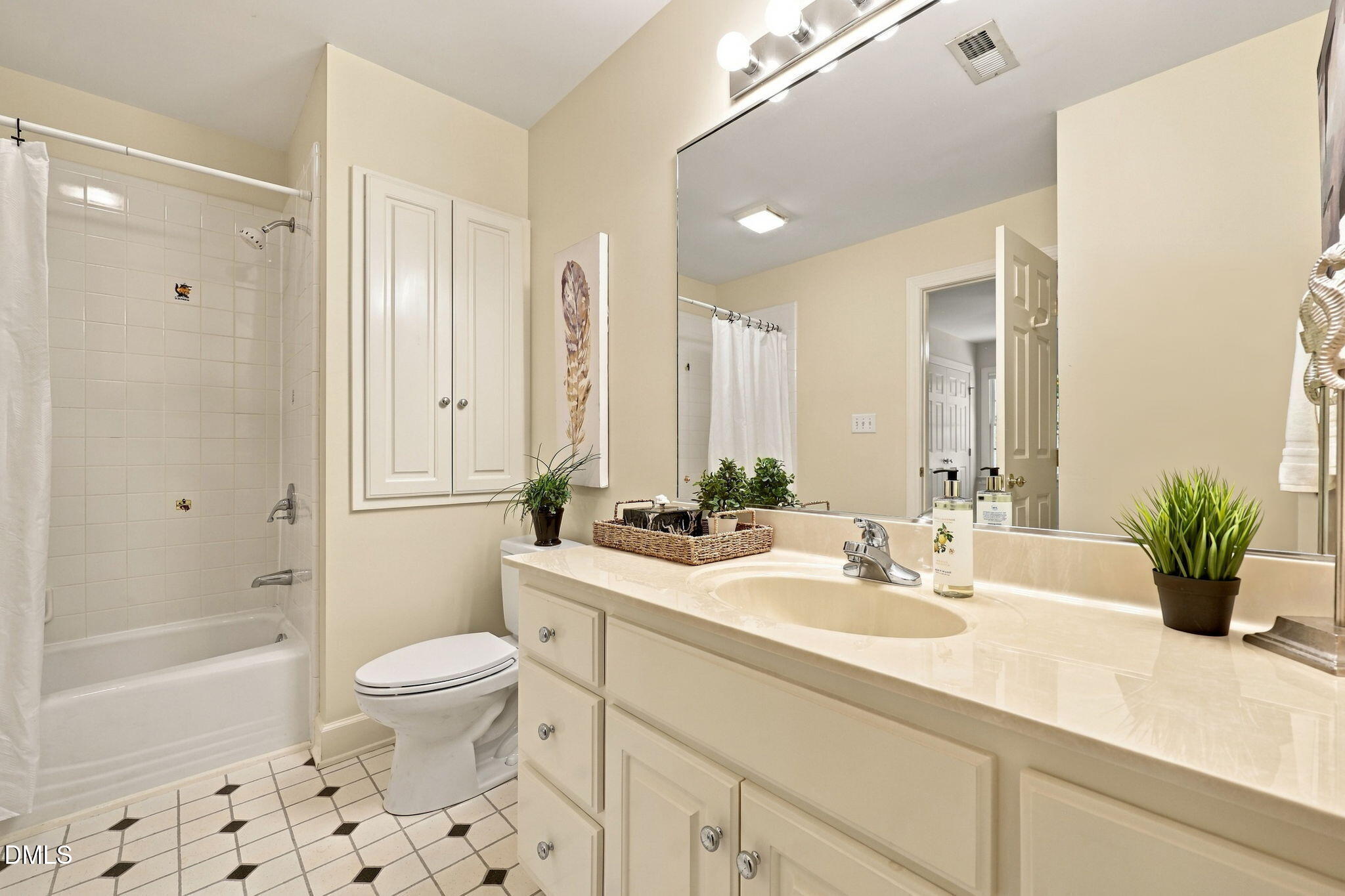 203 Huntington Drive Property Photo 42