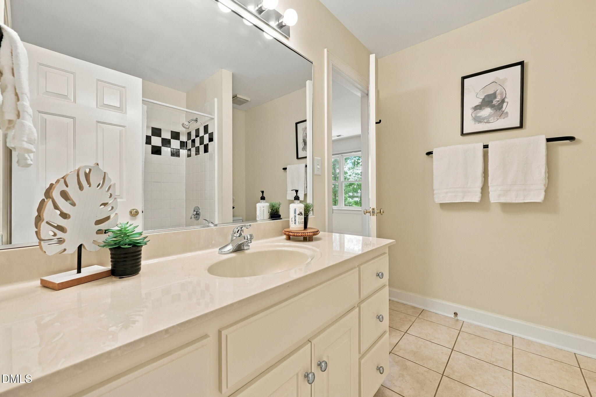 203 Huntington Drive Property Photo 45