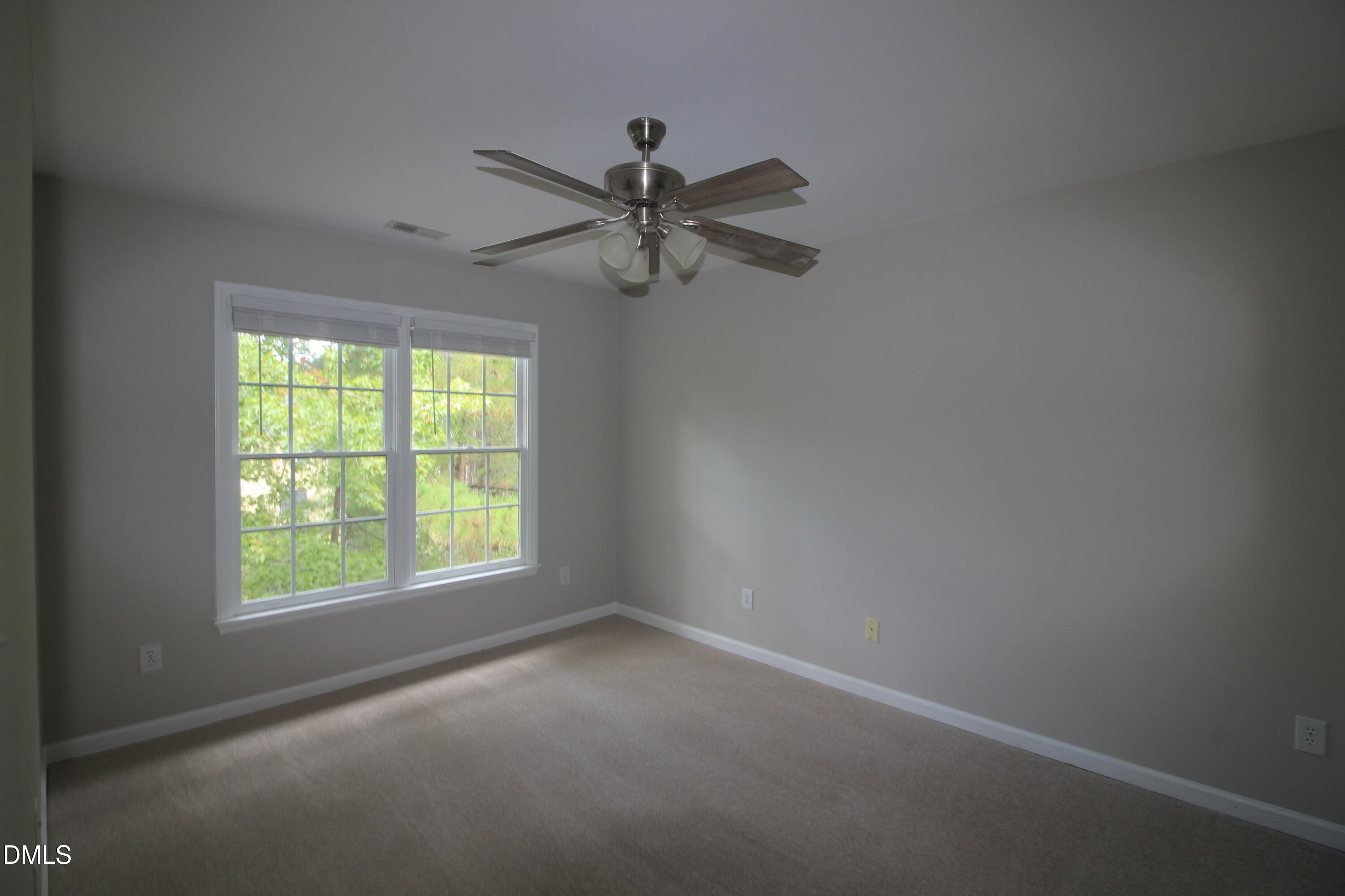 101 Cockleshell Court Property Photo 14
