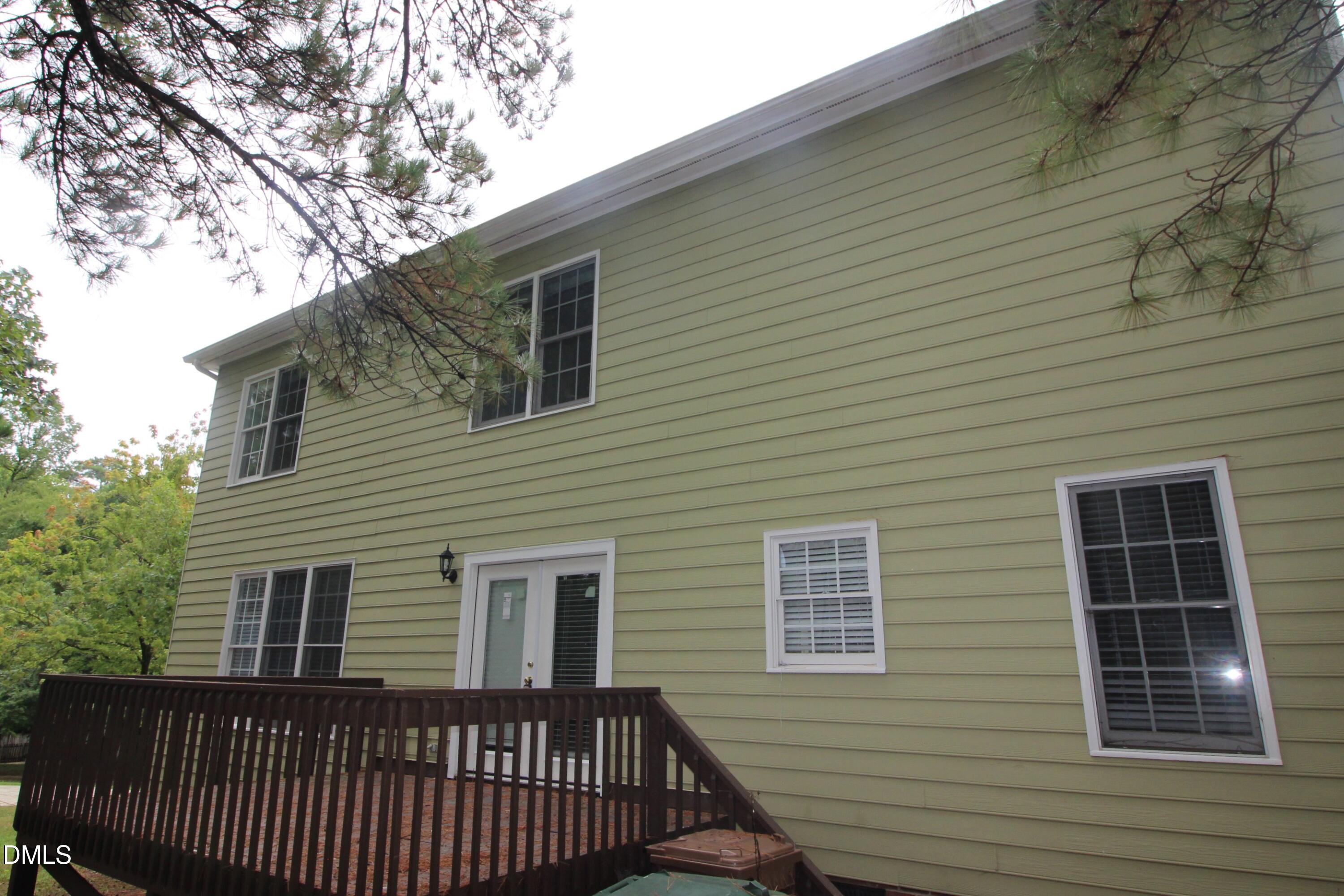 101 Cockleshell Court Property Photo 18
