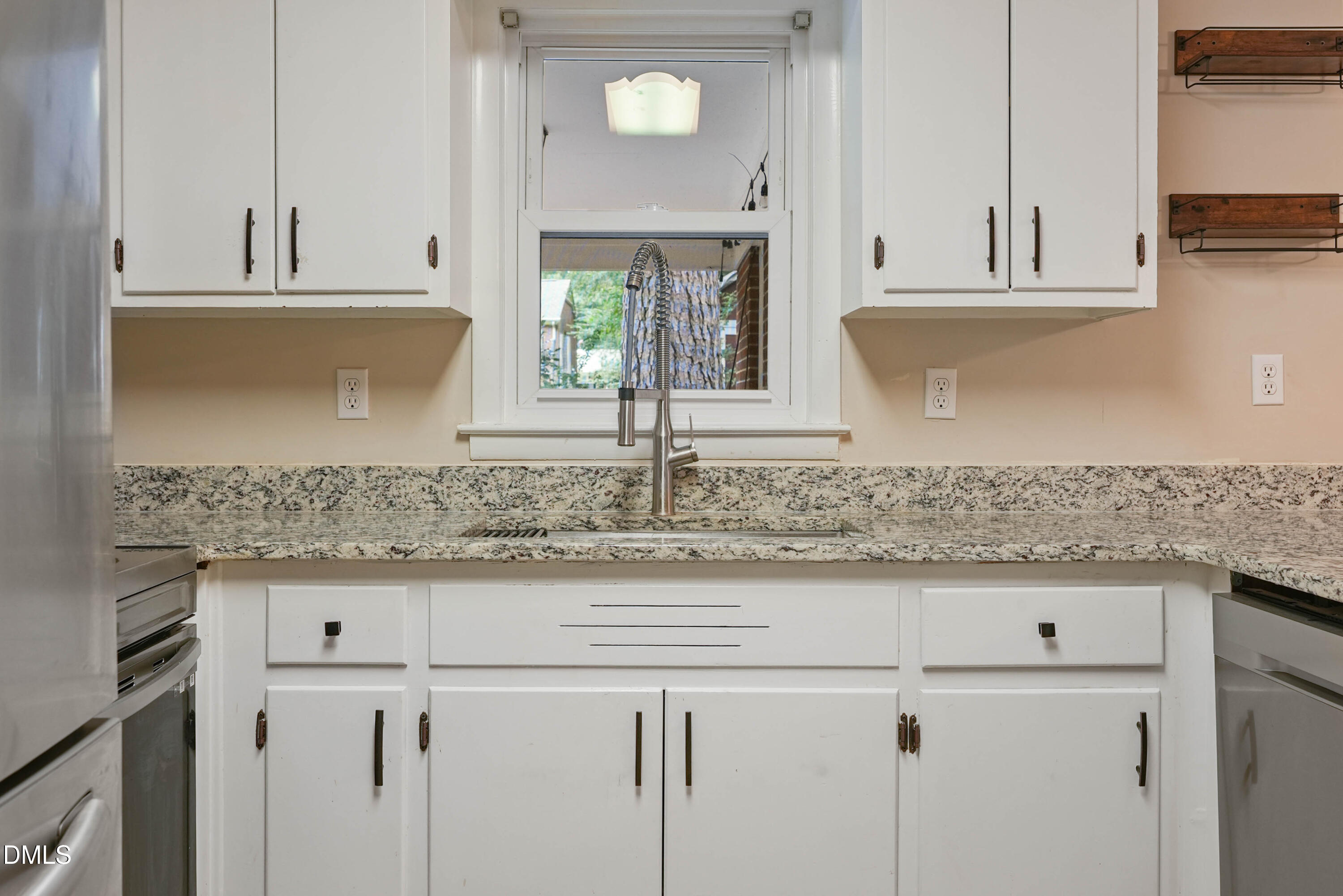 2010 N Shoreline Drive Property Photo 10