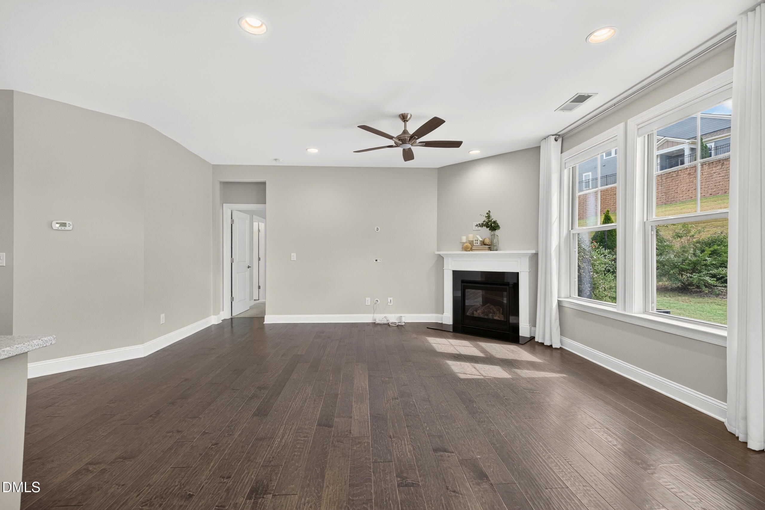 1049 Steinbeck Drive Property Photo 13