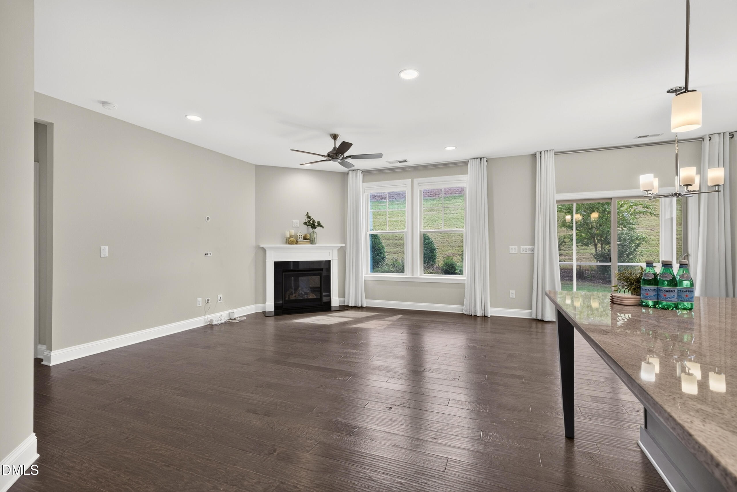1049 Steinbeck Drive Property Photo 14
